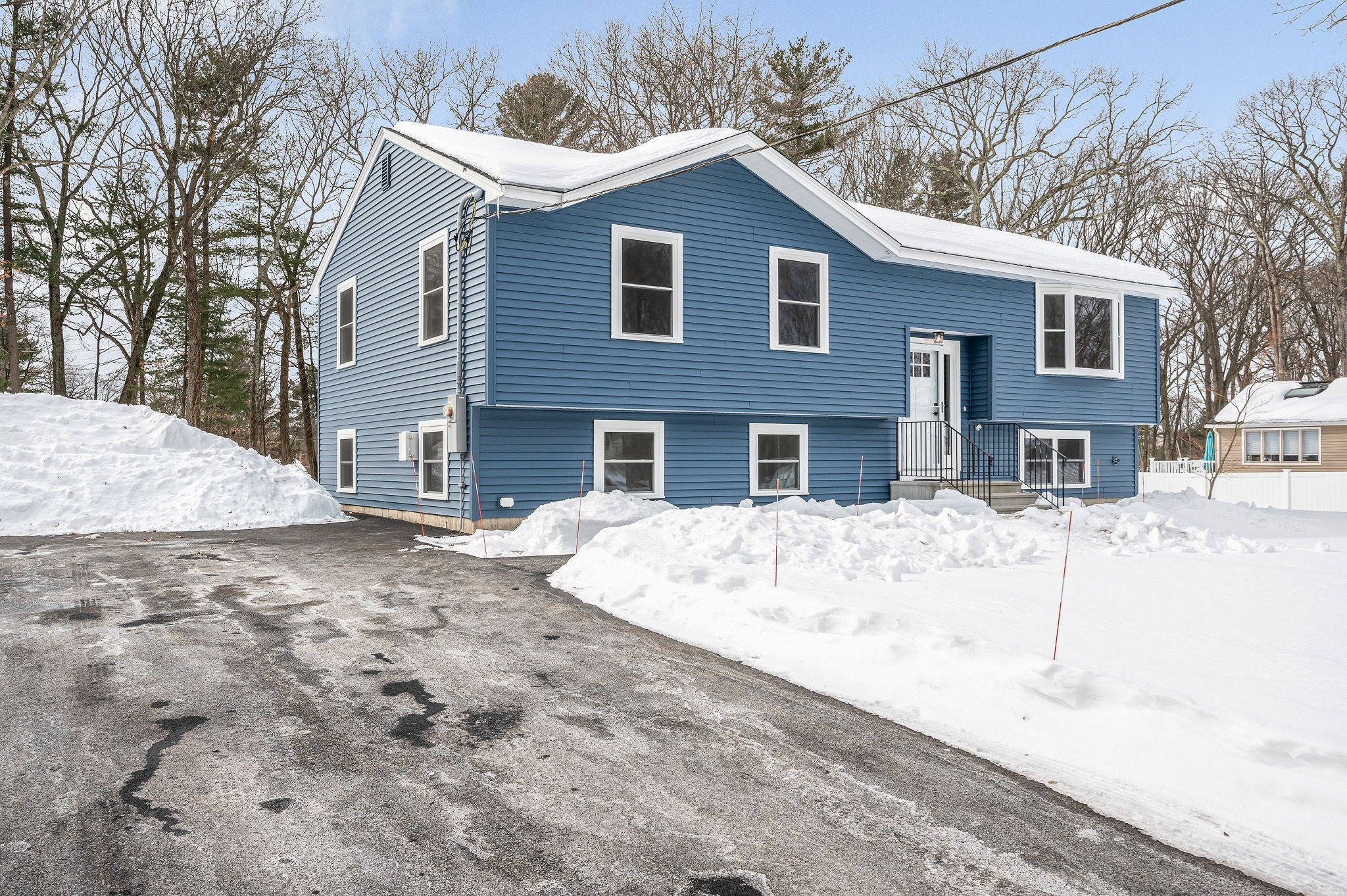 19 Porter St, Billerica, MA 01821