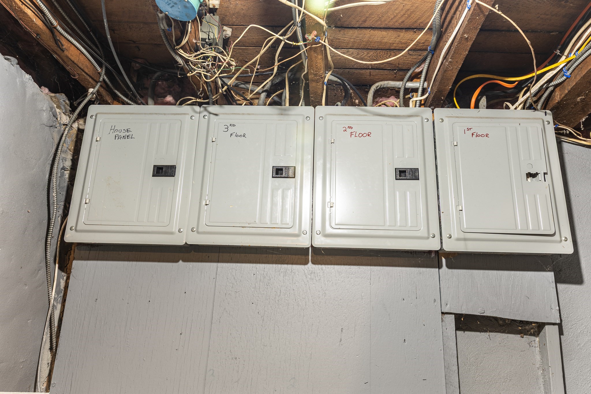 7 Bennington St, Lawrence, MA 01841 - Image 28