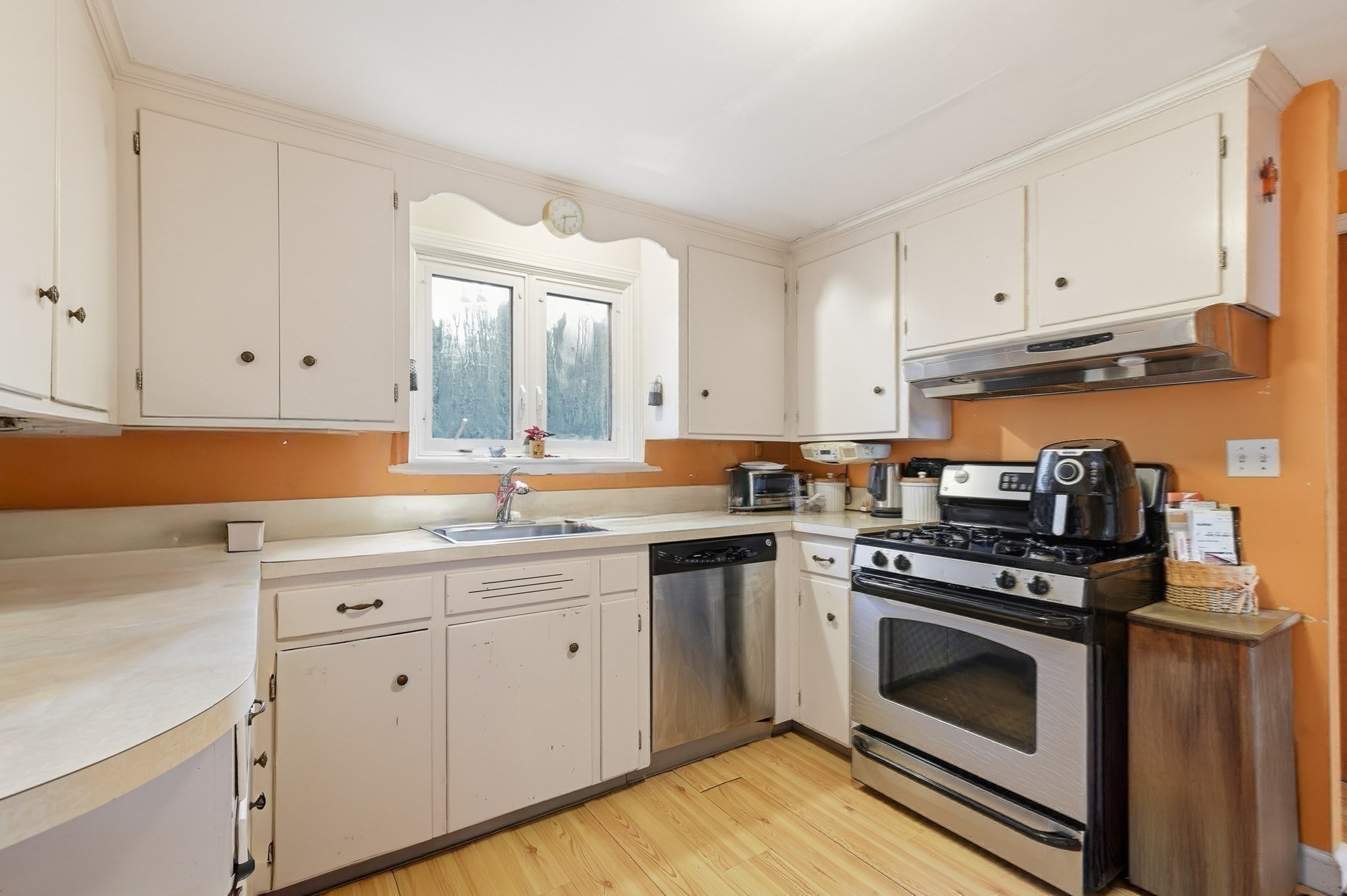 37 Morey Rd, West Roxbury, Boston, MA 02132 - Image 3