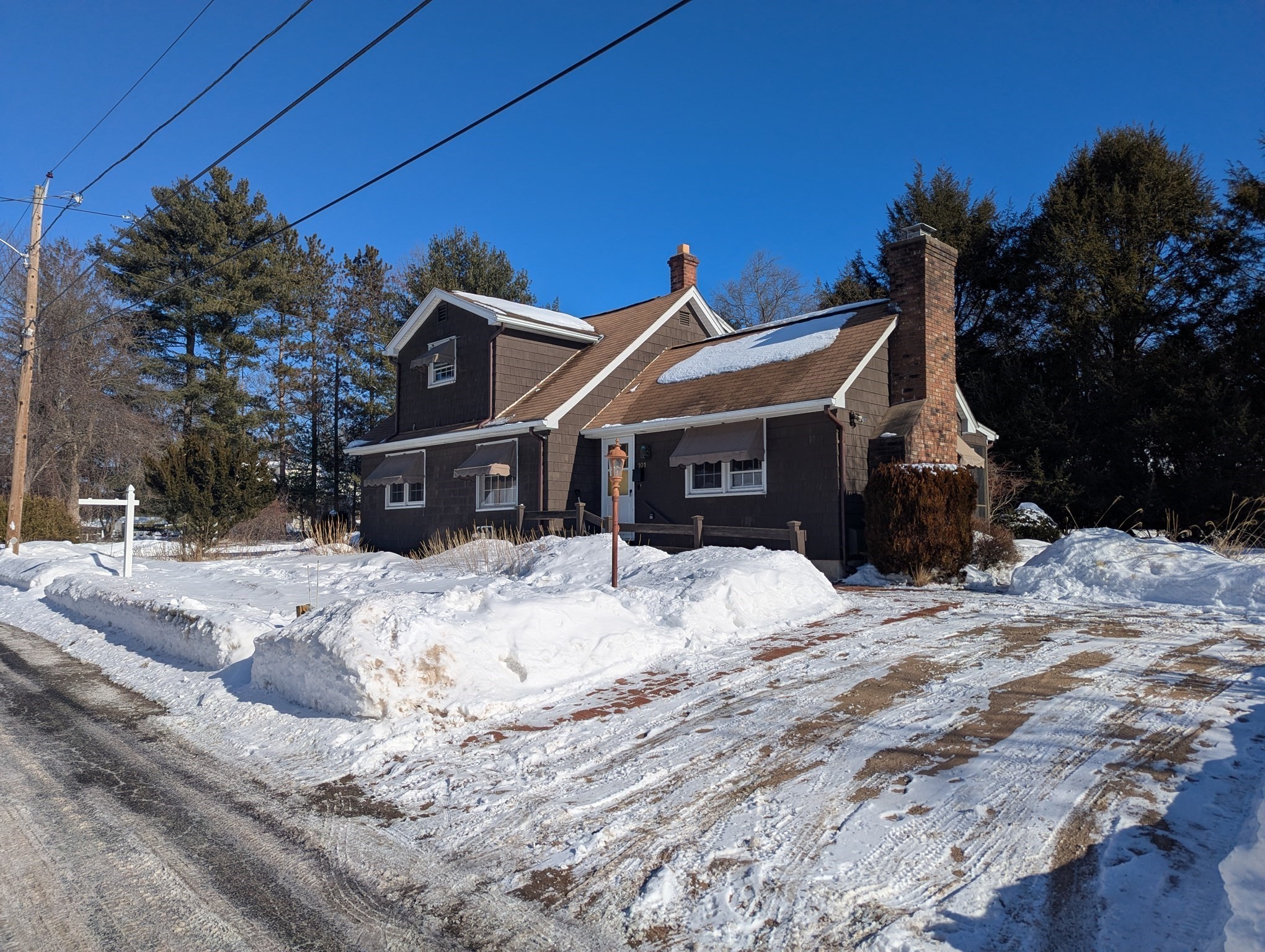 101 Smith Ave, East Longmeadow, MA 01028
