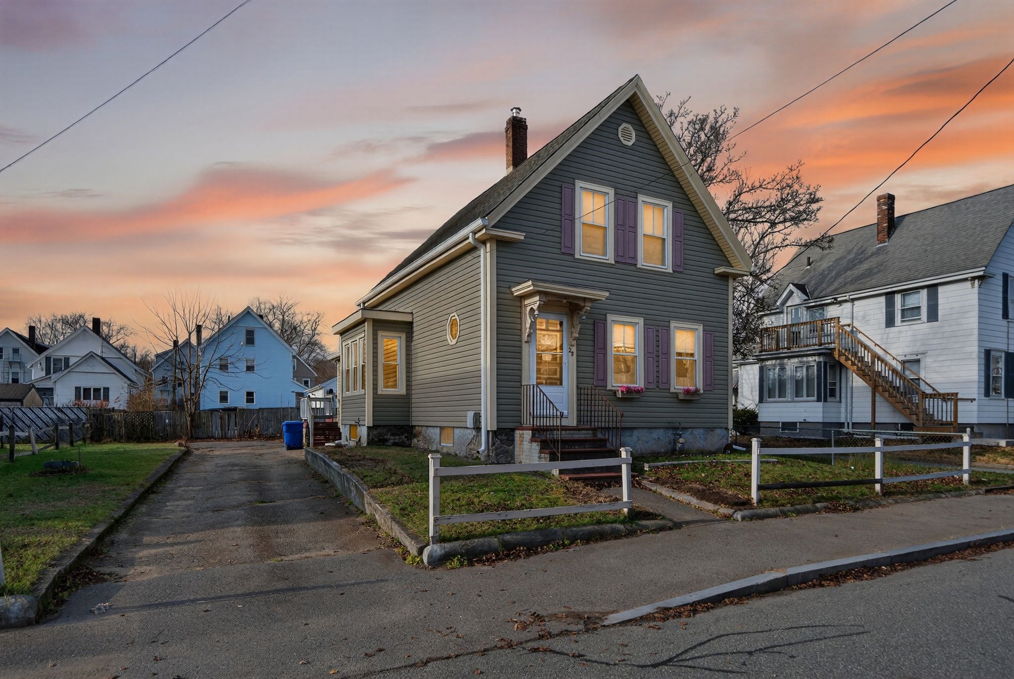 28 Cottage St, Taunton, MA 02780