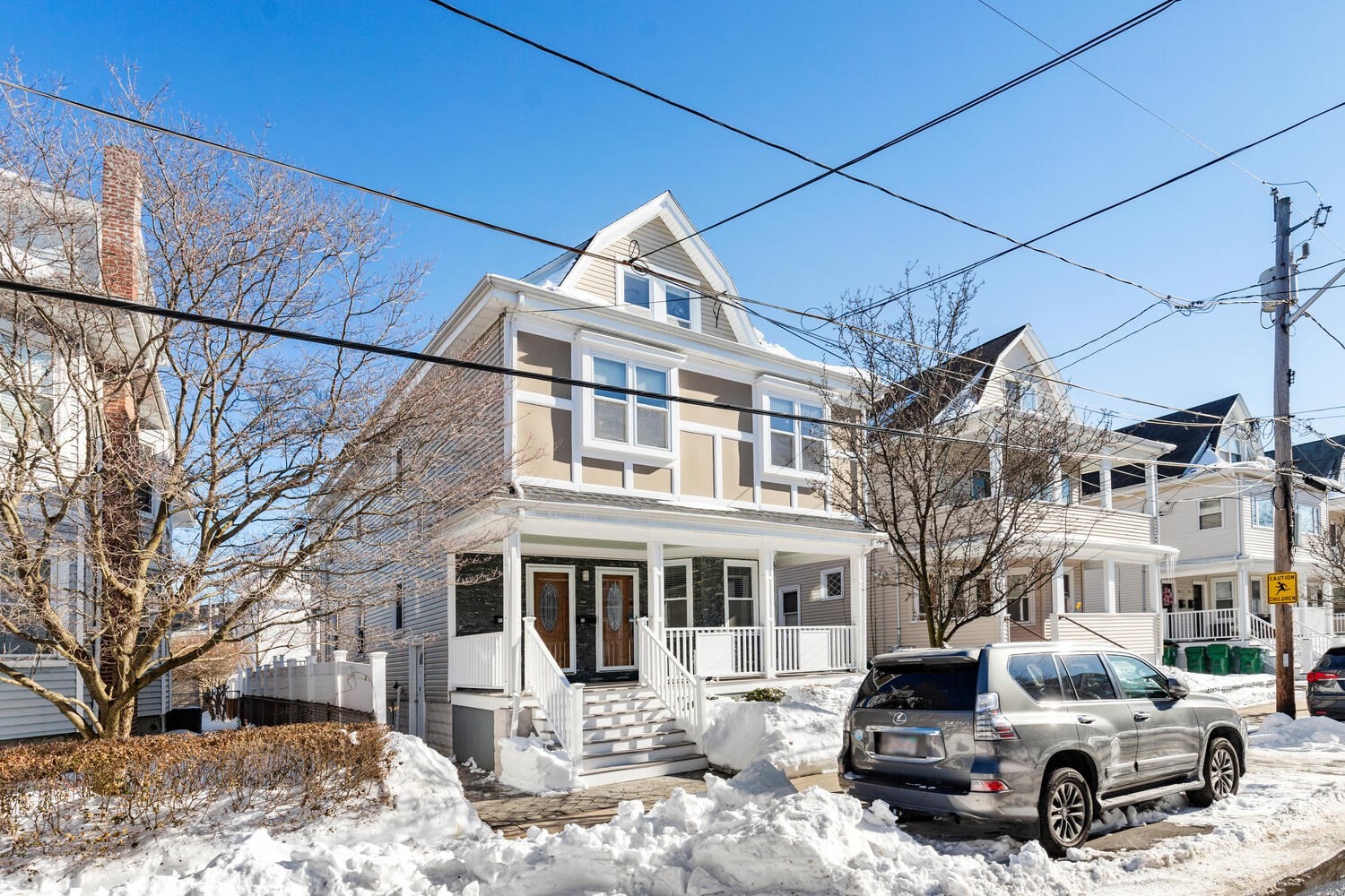 43 Kenmere Rd Unit 1, Medford, MA 02155