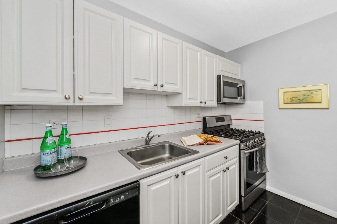 6 Whittier Place Unit 6H, West End, Boston, MA 02114 - Image 6