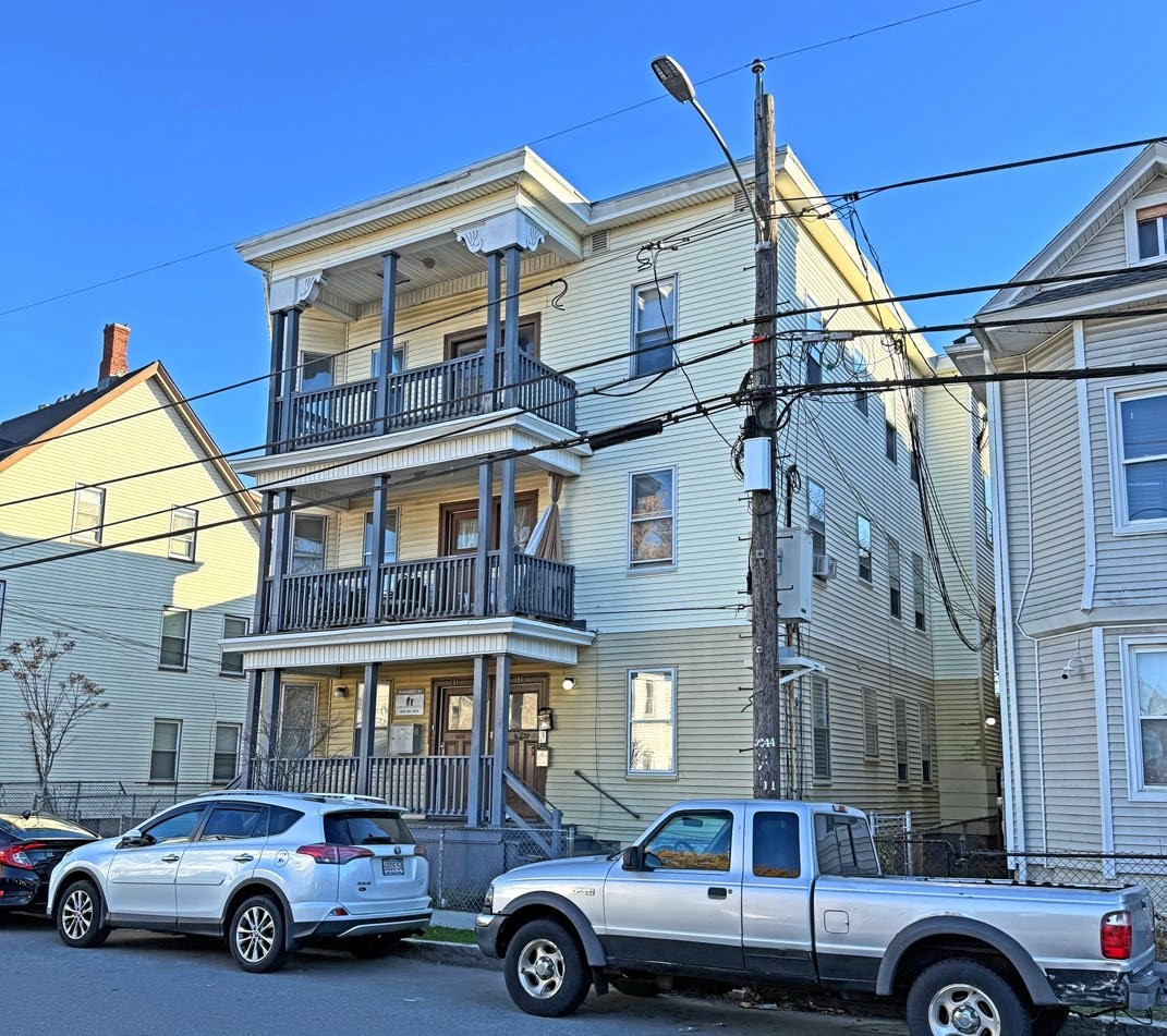 151 Bailey St, Lawrence, MA 01843 - Image 2