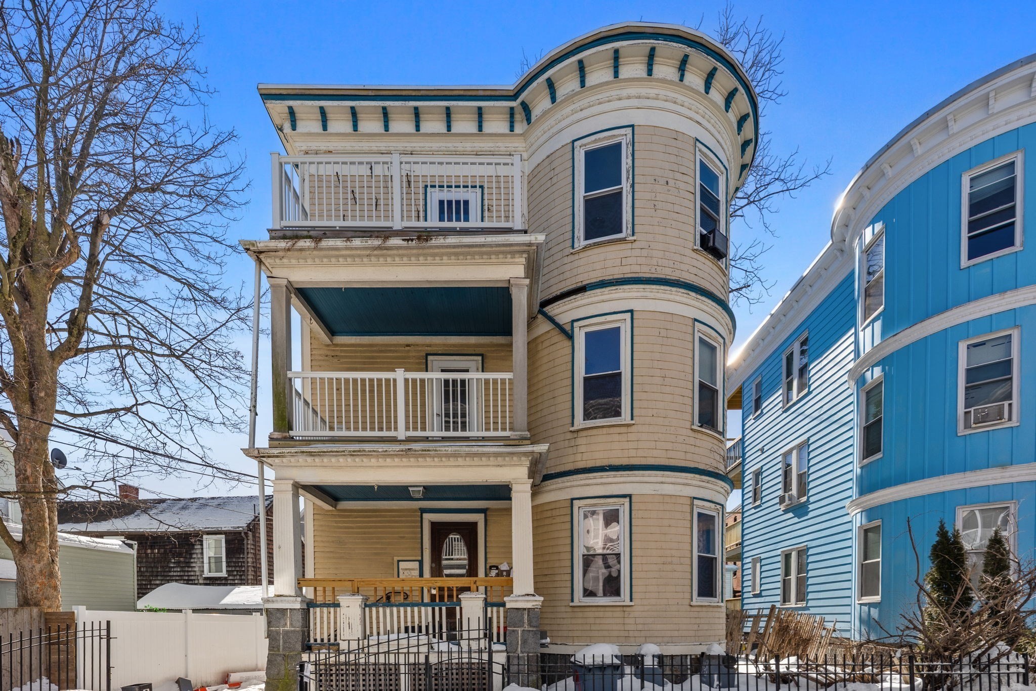 9 Sumner Sq, Dorchester, Boston, MA 02125