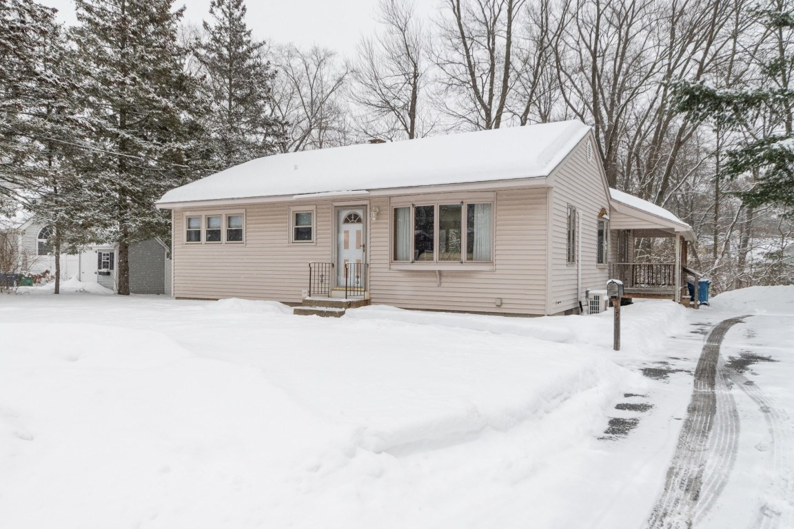 5 Porter Ave, Burlington, MA 01803