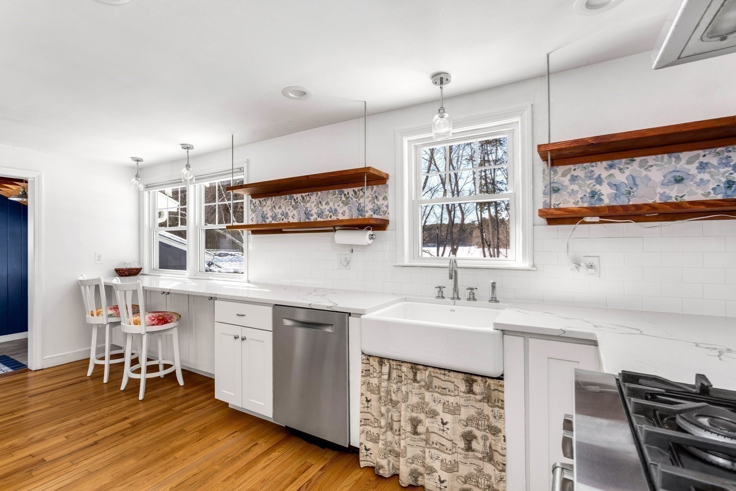 81 Edgewater Drive, Framingham, MA 01702 - Image 2