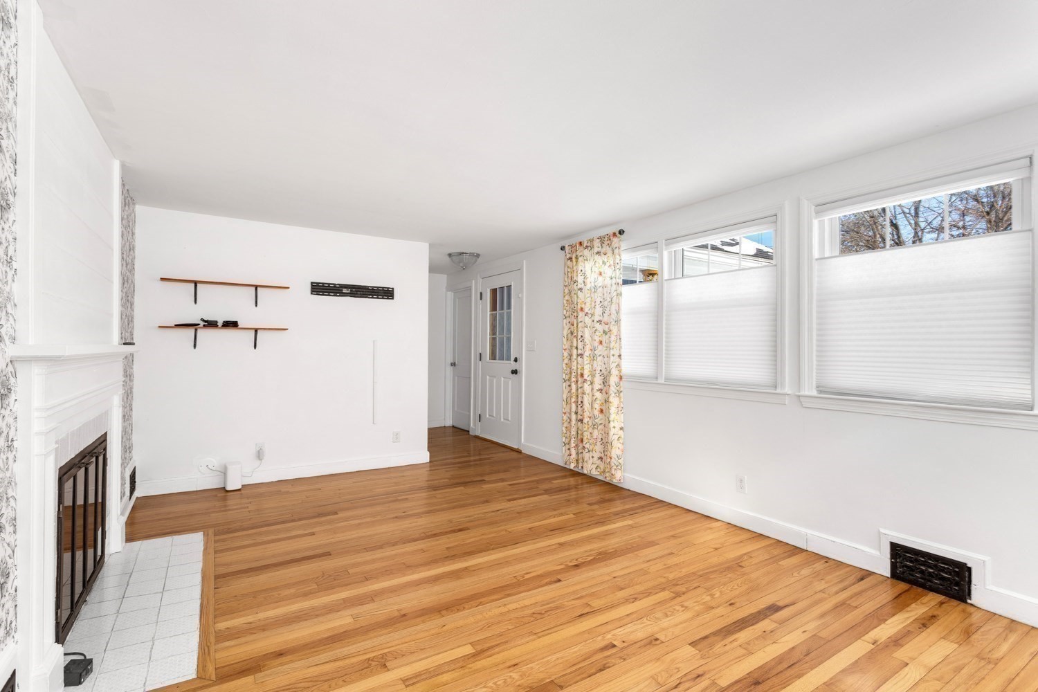 81 Edgewater Drive, Framingham, MA 01702 - Image 15