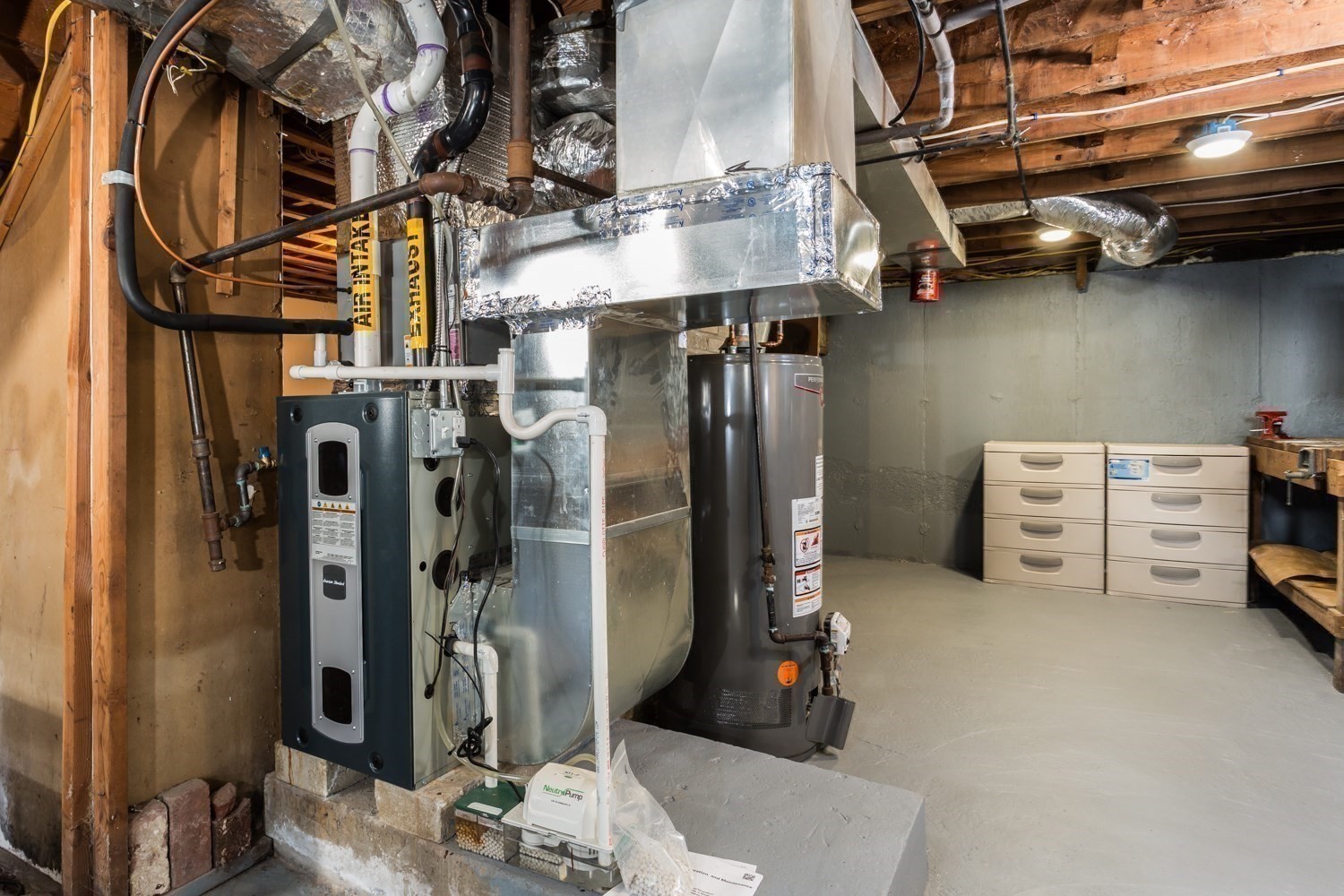 81 Edgewater Drive, Framingham, MA 01702 - Image 25