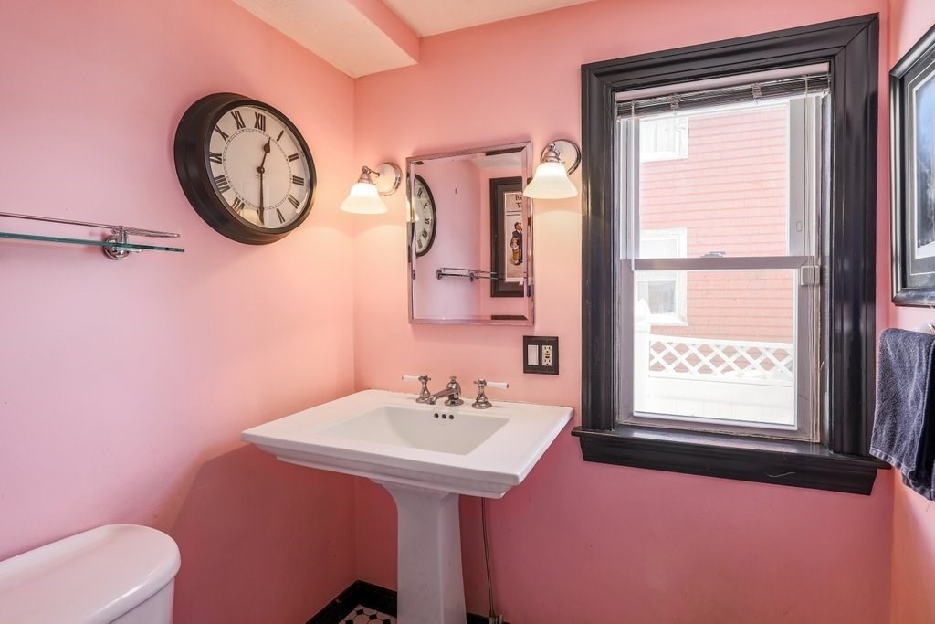 33 Montrose St, Everett, MA 02149 - Image 11