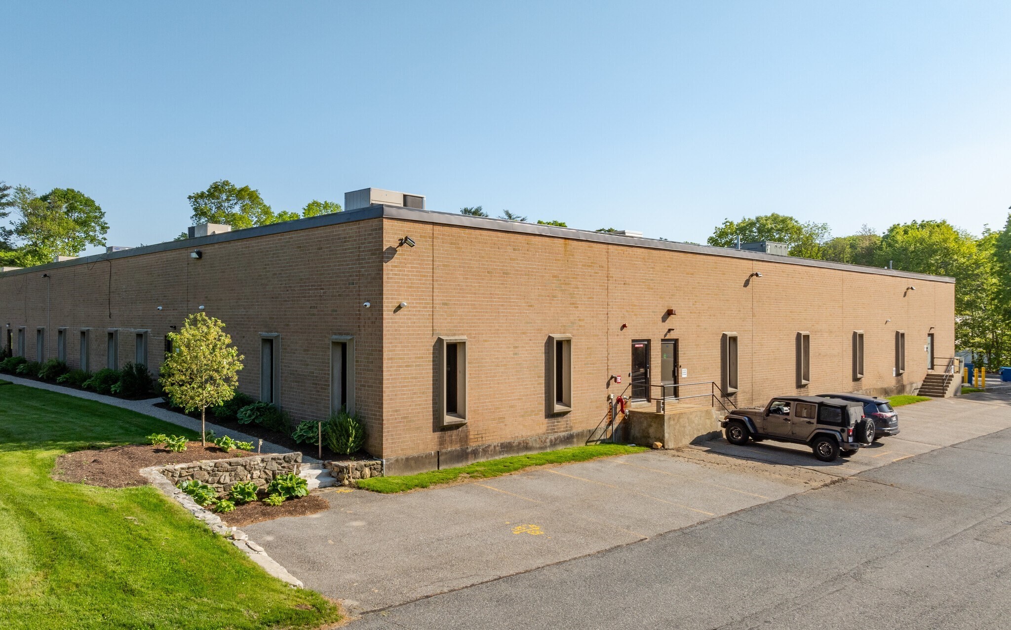 100 South St, Hopkinton, MA 01748