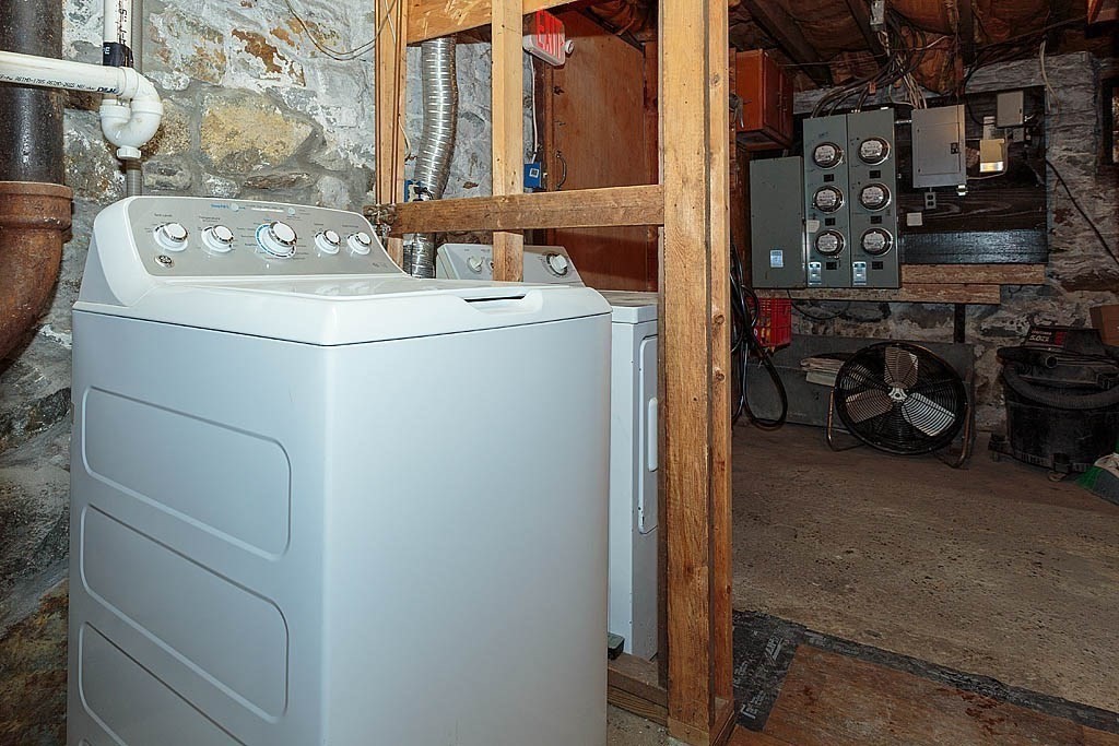 45 Harvard St Unit #5 3rd fl, Lowell, MA 01851 - Image 24