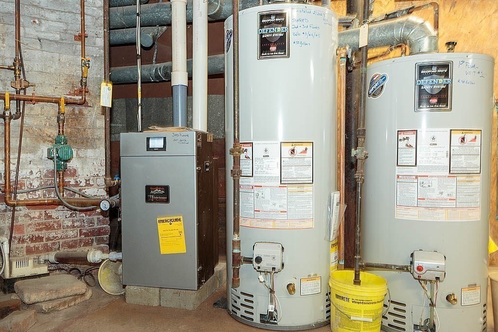 45 Harvard St Unit #5 3rd fl, Lowell, MA 01851 - Image 27