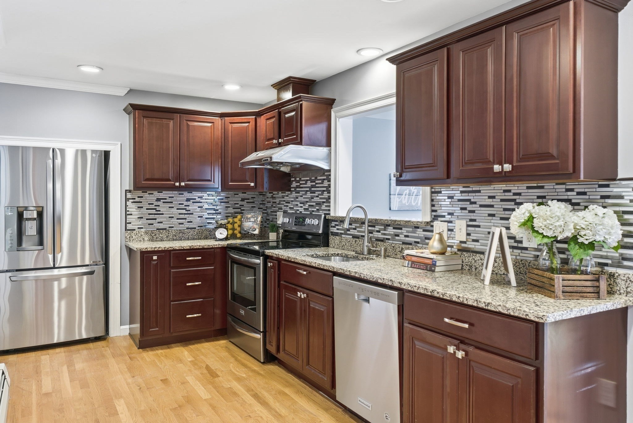 18 Erhardt Ter, Methuen, MA 01844 - Image 3