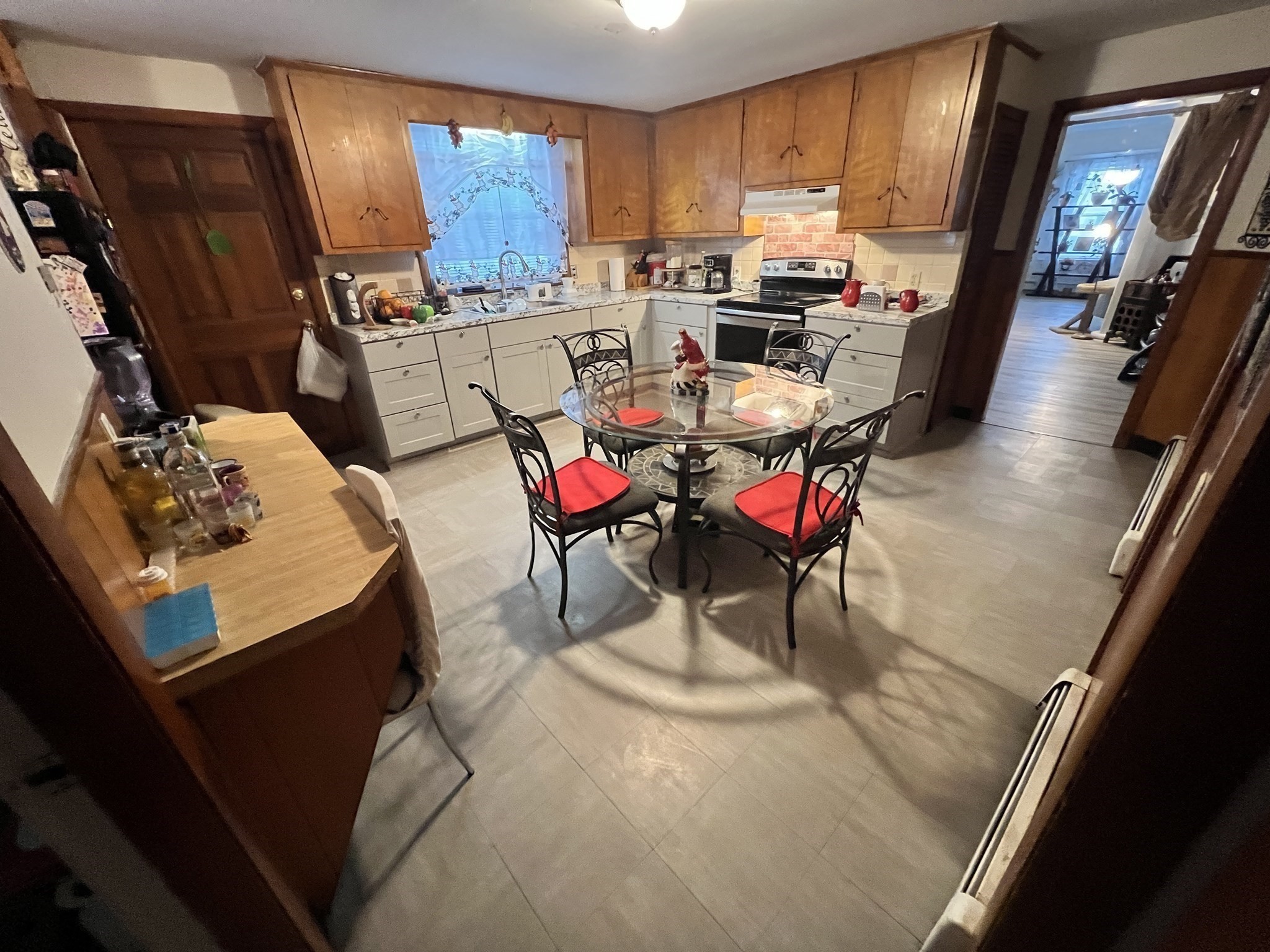 91 Andover St, Lawrence, MA 01843 - Image 11