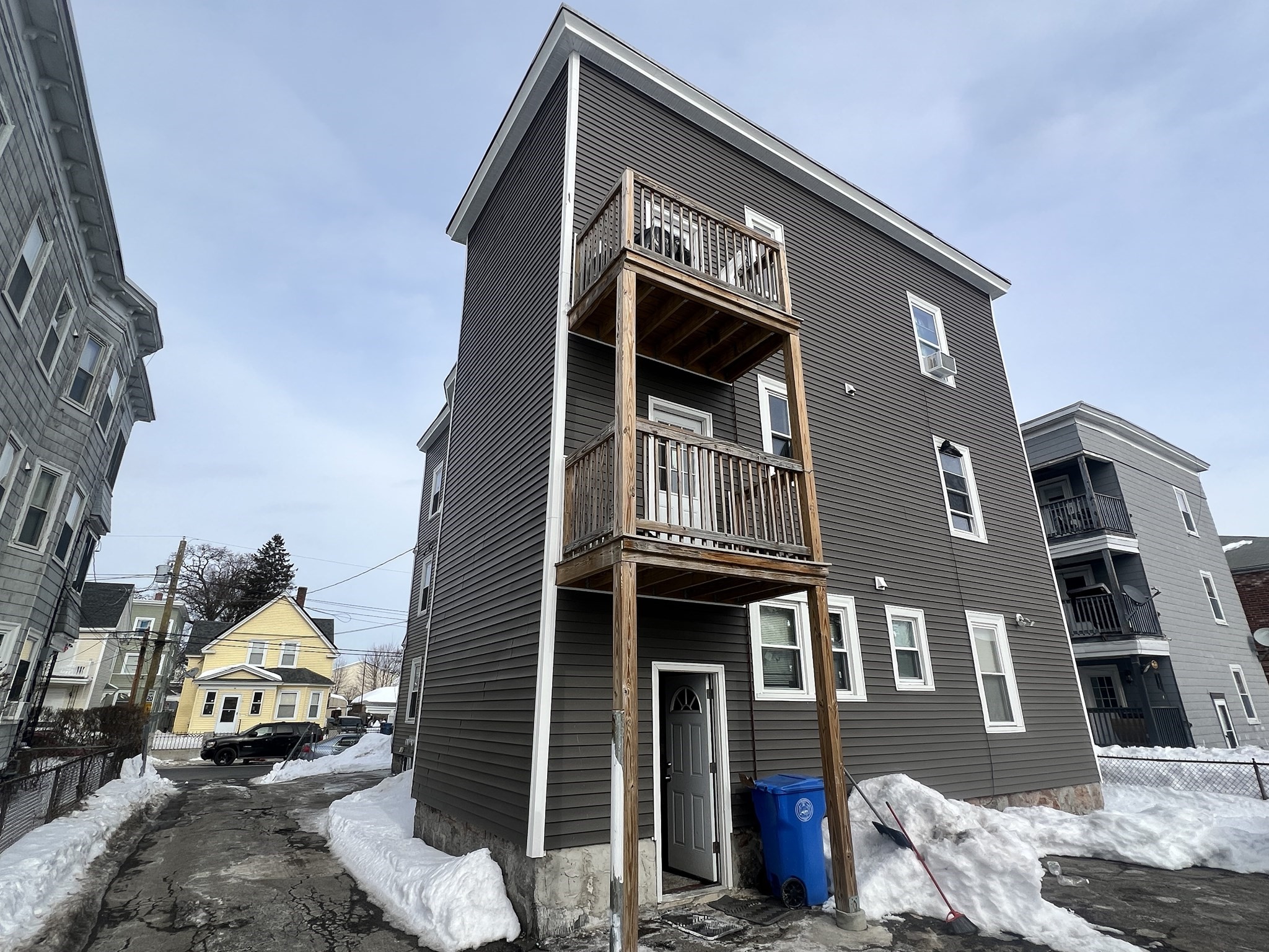 91 Andover St, Lawrence, MA 01843 - Image 3