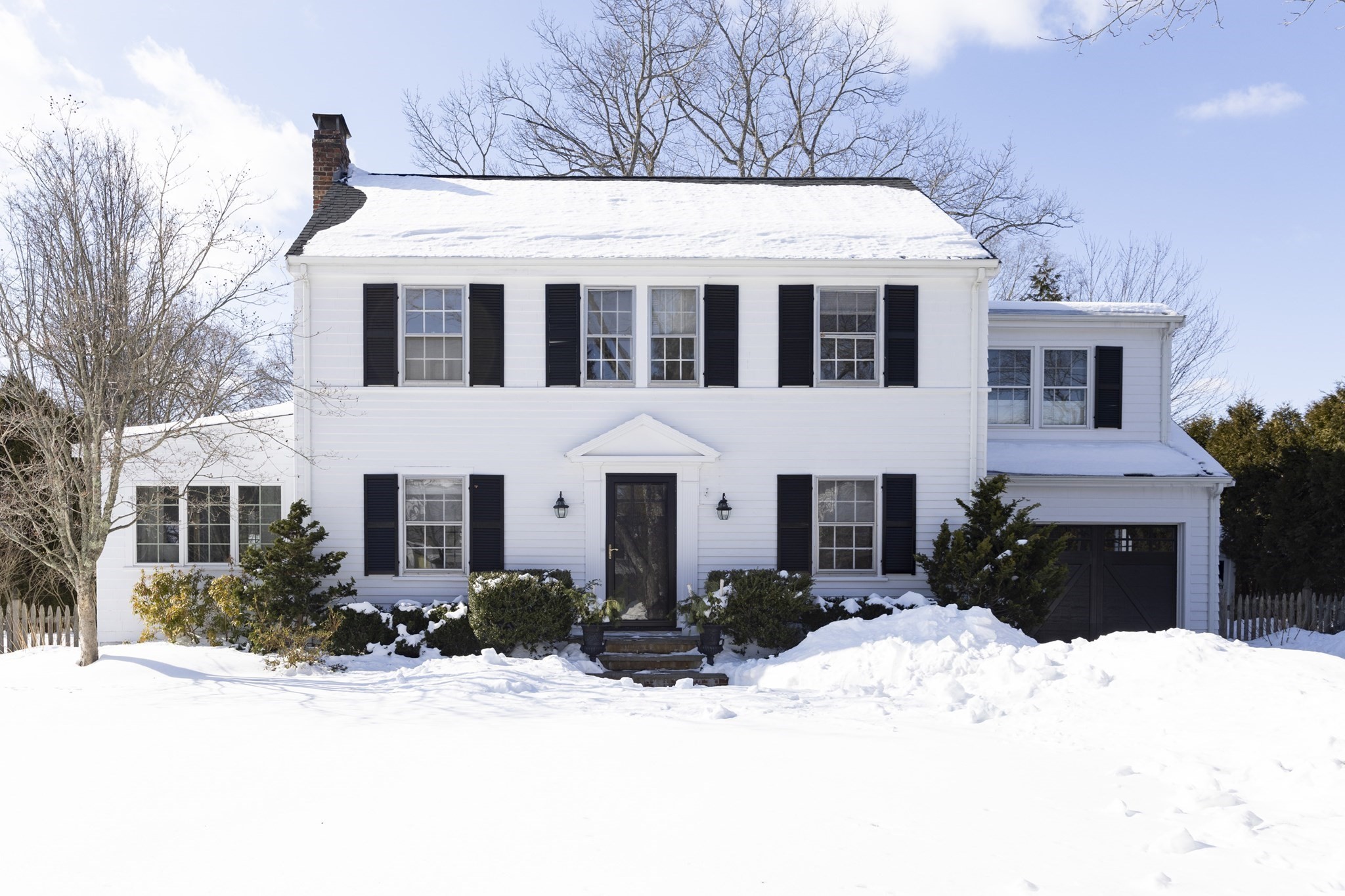 5 Wilde Rd, Wellesley, MA 02481