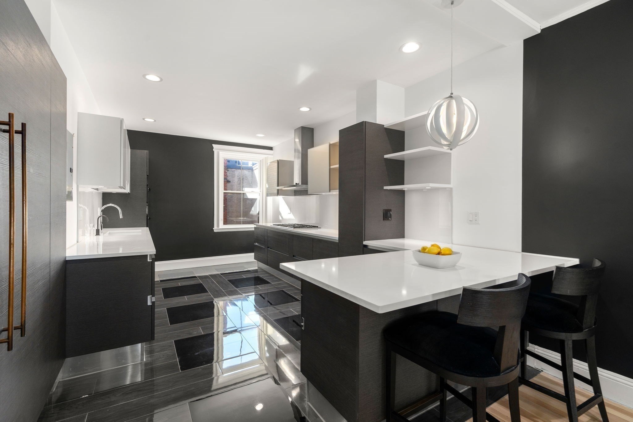 26 John St Unit 3, Brookline, MA 02446