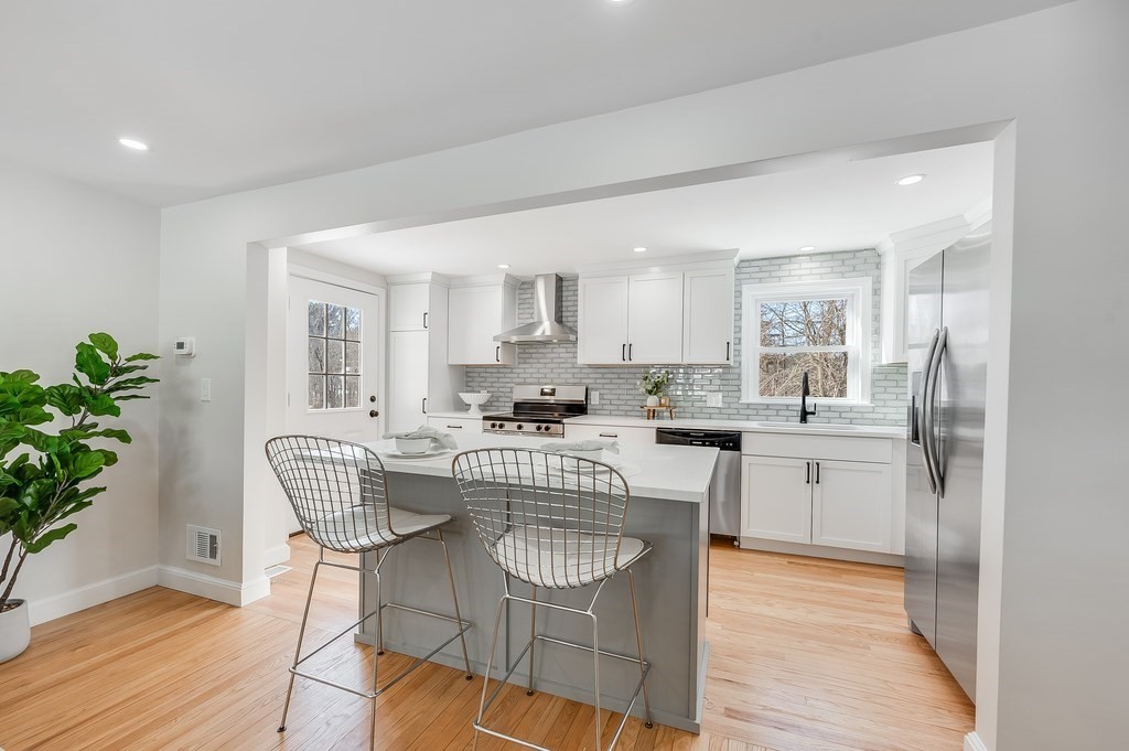 150 Grove St, Reading, MA 01867 - Image 5