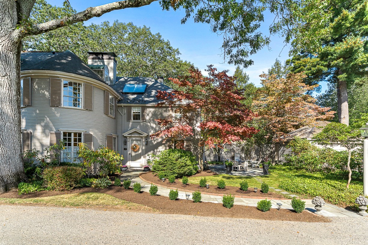 2 Phillips Pond Rd Unit 2, Natick, MA 01760