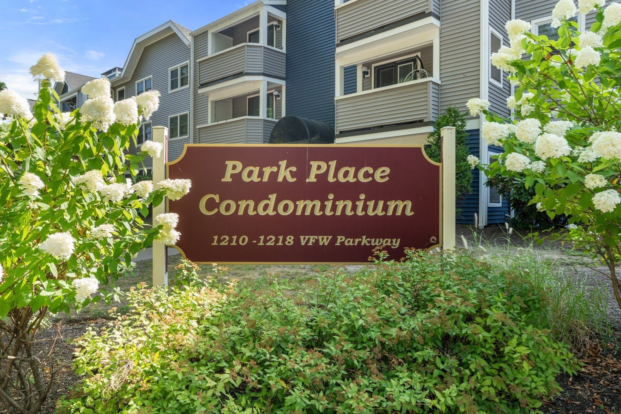 1216 Vfw Pkwy Unit 40, West Roxbury, Boston, MA 02132 - Image 4