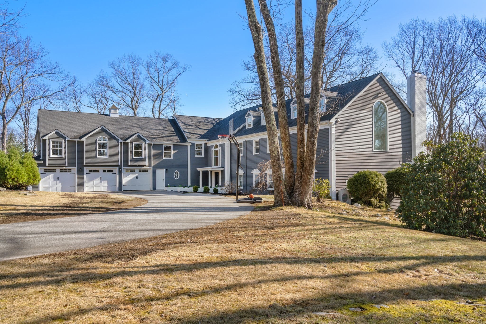 85 Schoolmaster Ln, Dedham, MA 02026