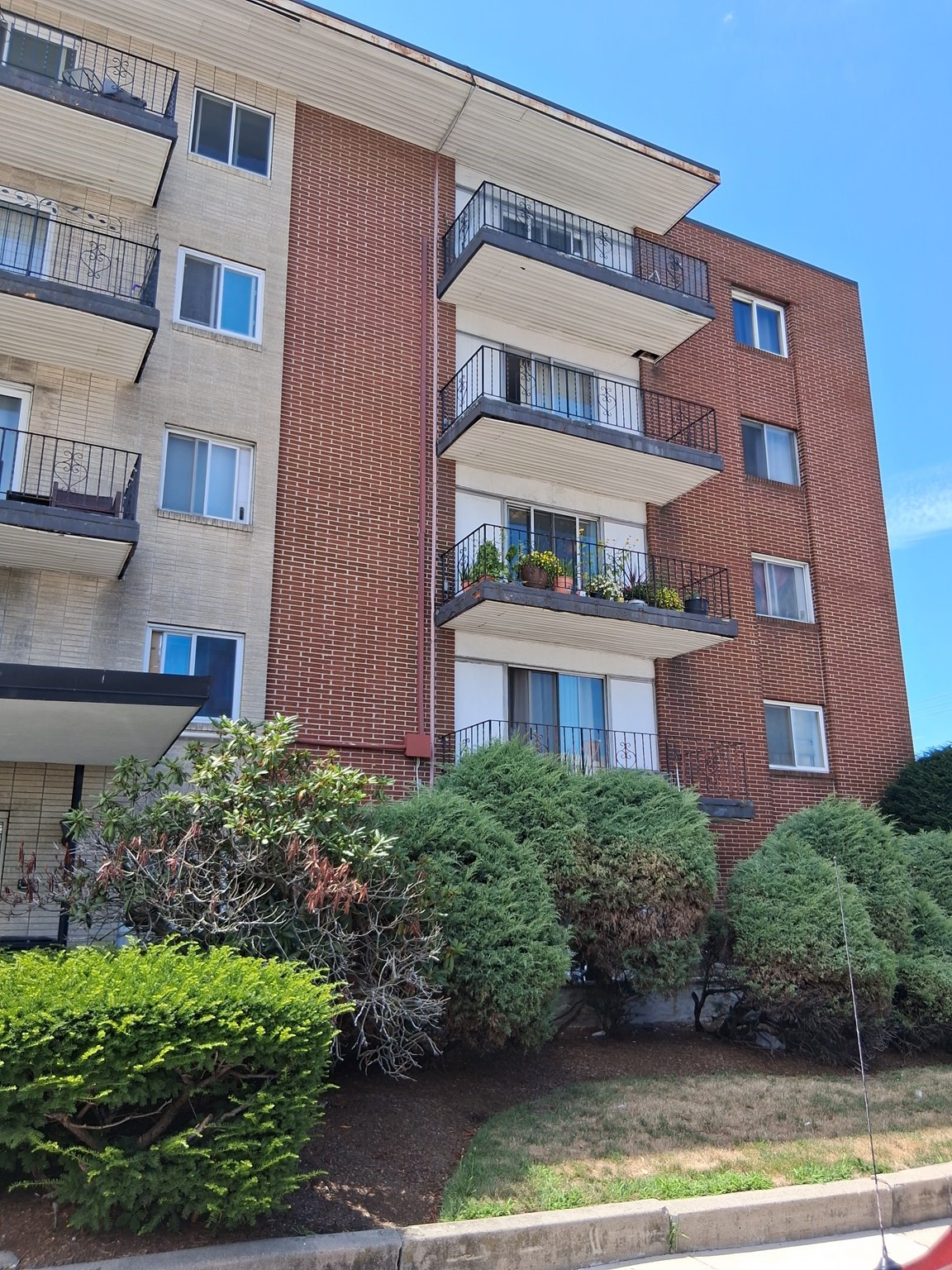 80 Main St Unit 9, Malden, MA 02148