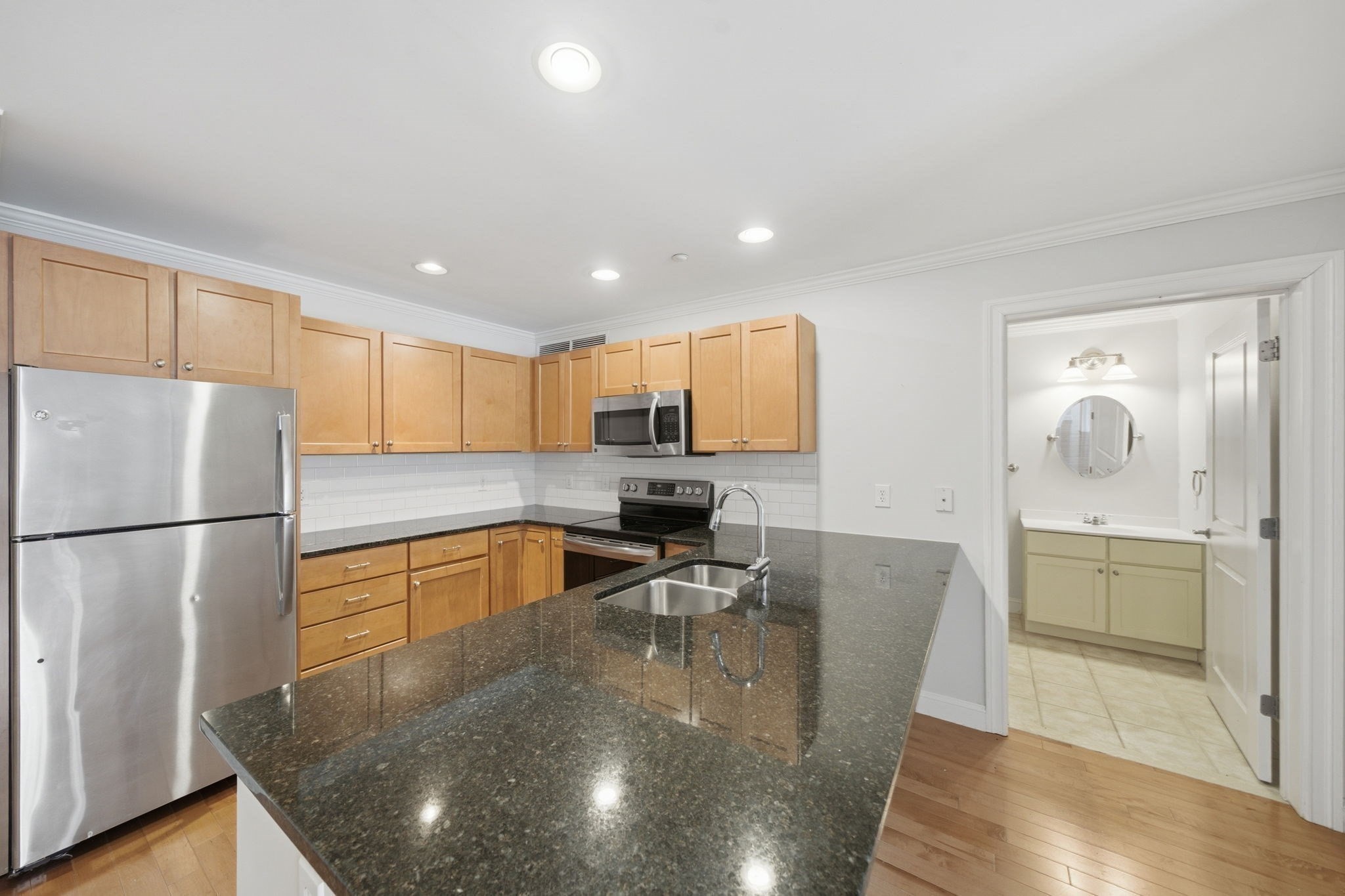 8 Crowninshield Street Unit 410, Peabody, MA 01960 - Image 9