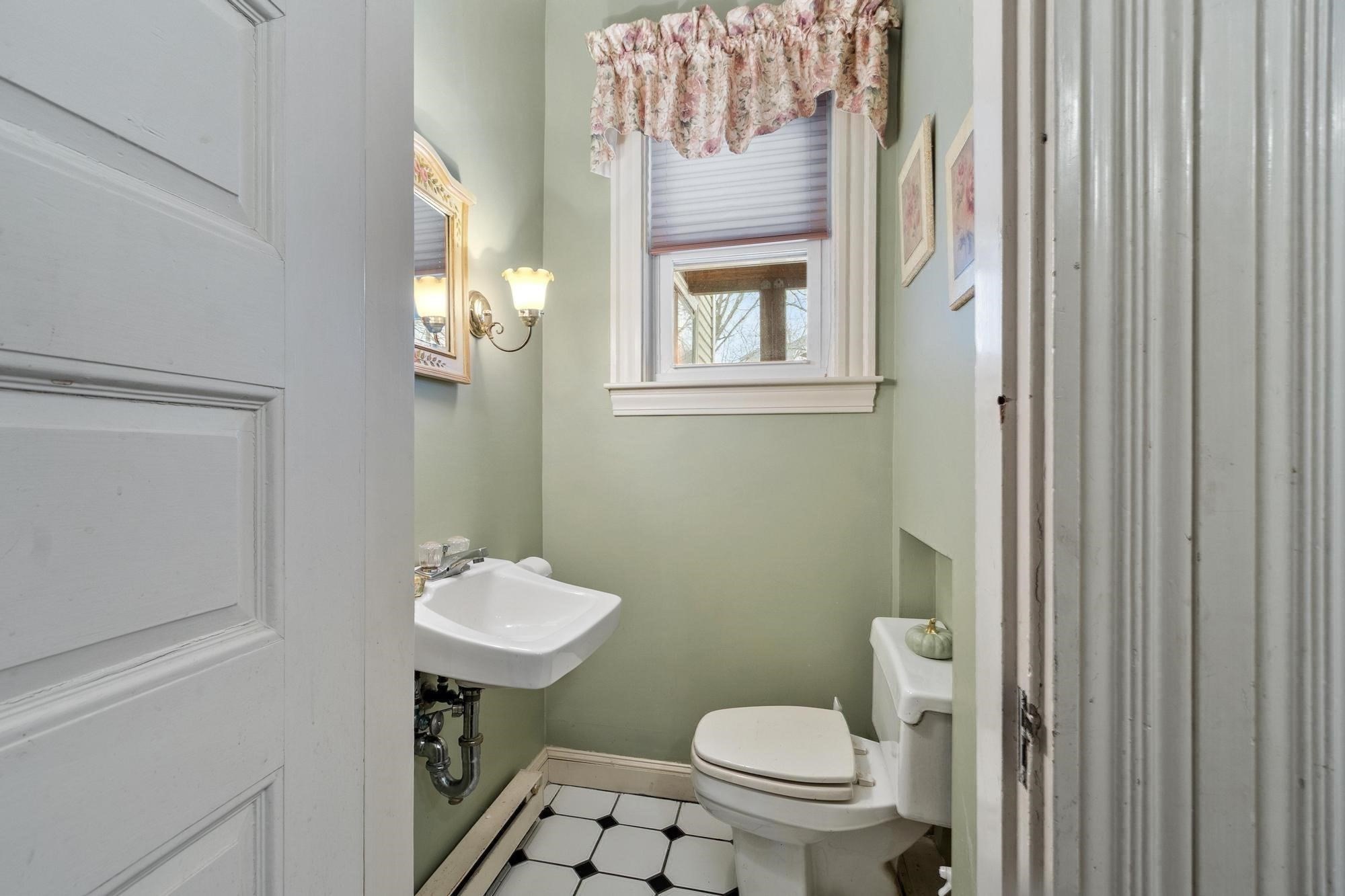 741 Salem Street, Lynnfield, MA 01940 - Image 29