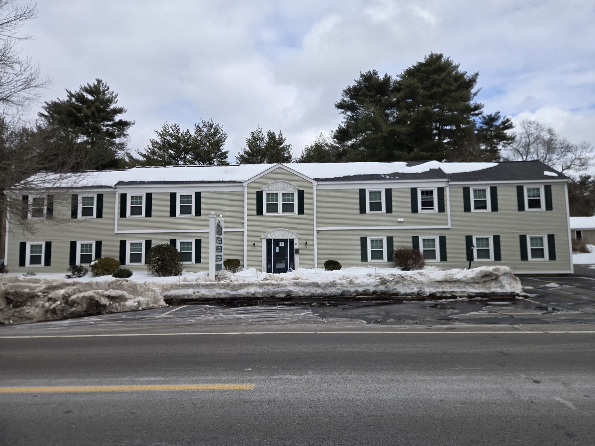 98 E Grove St Unit 101, Middleboro, MA 02346