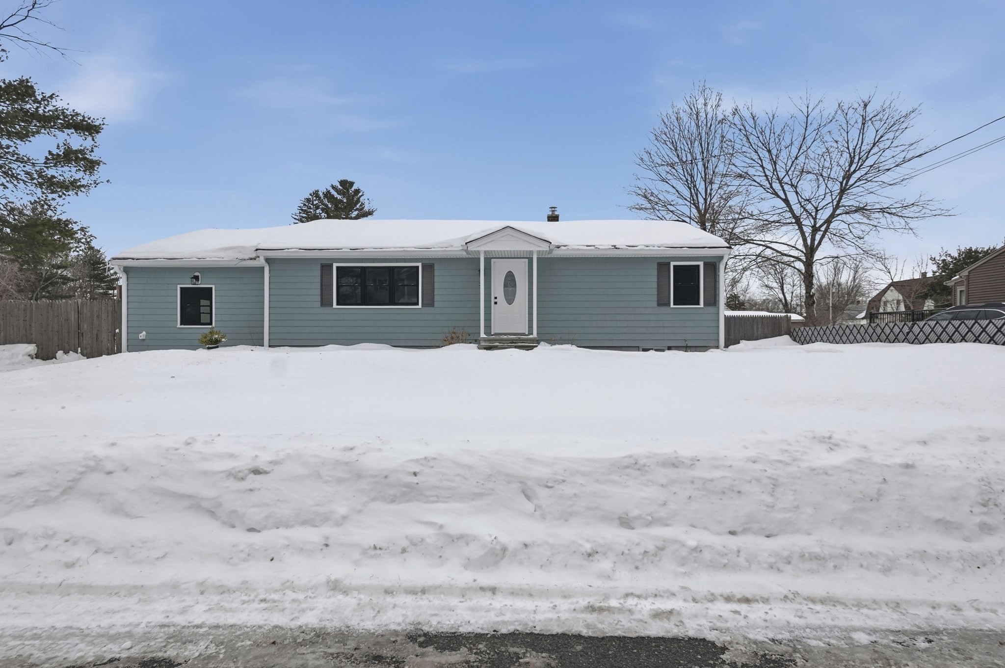 37 Lexington Avenue, Methuen, MA 01844 - Image 2