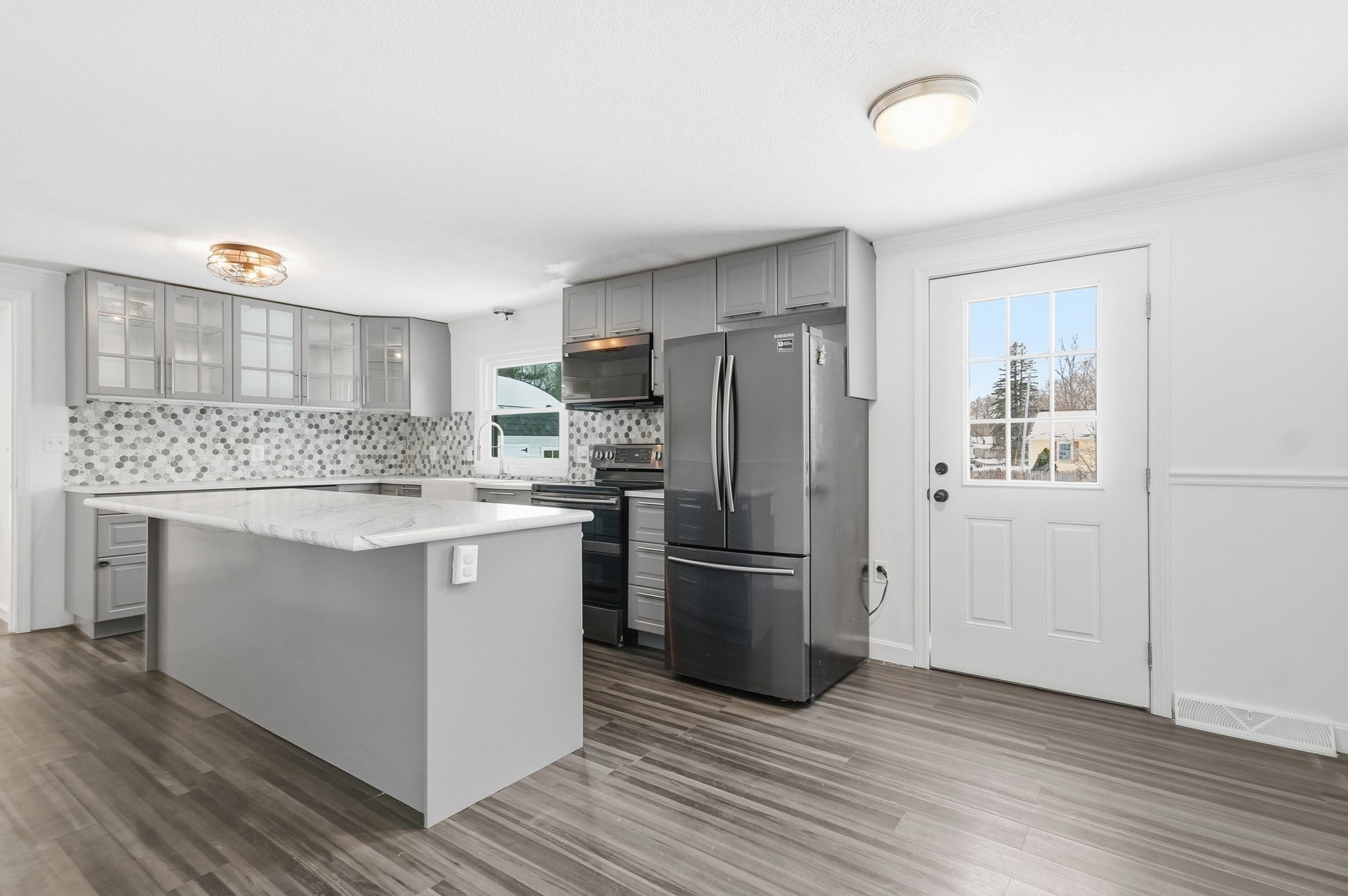 37 Lexington Avenue, Methuen, MA 01844 - Image 9