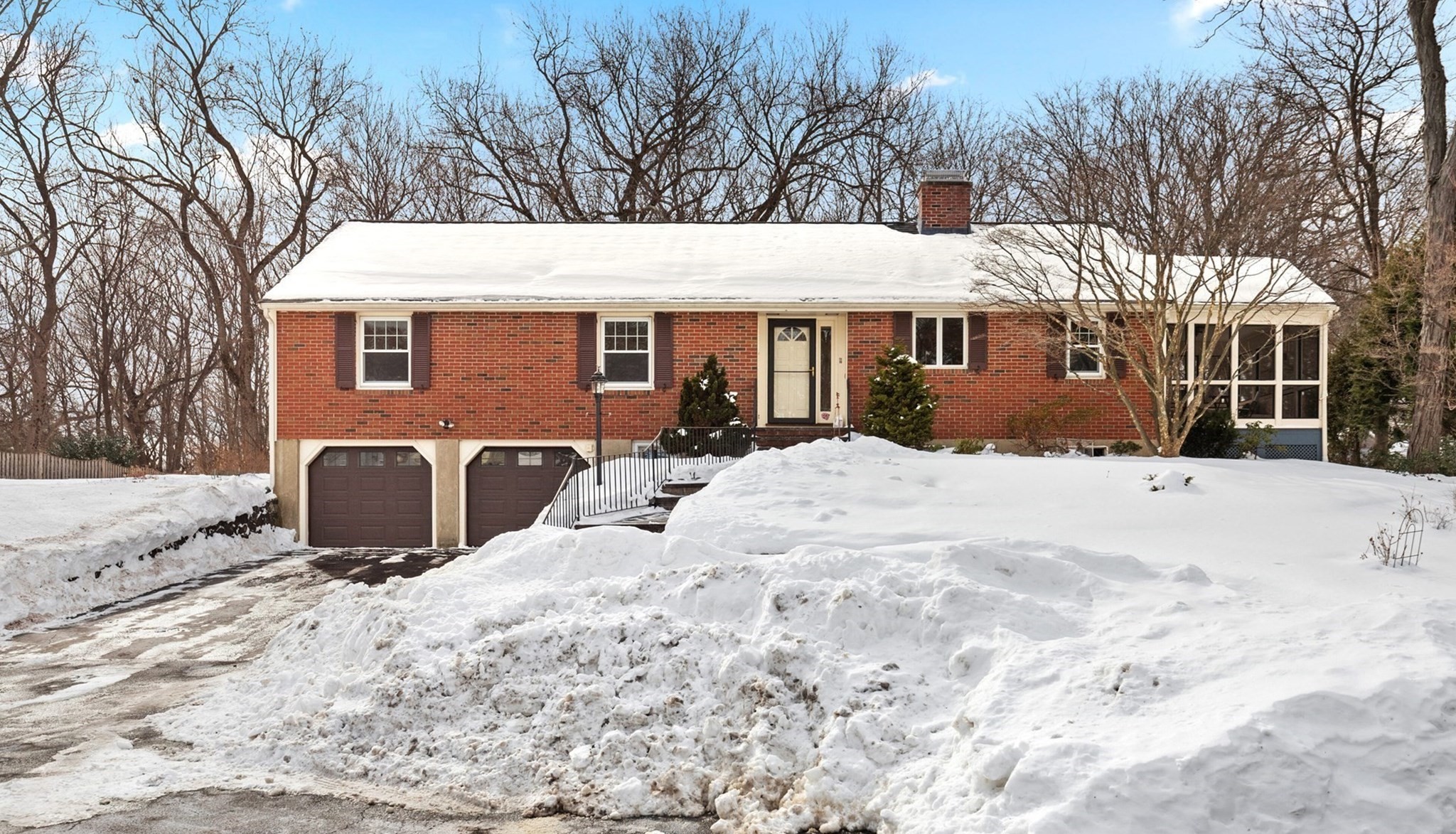 11 Menotomy Rocks Dr, Arlington, MA 02476