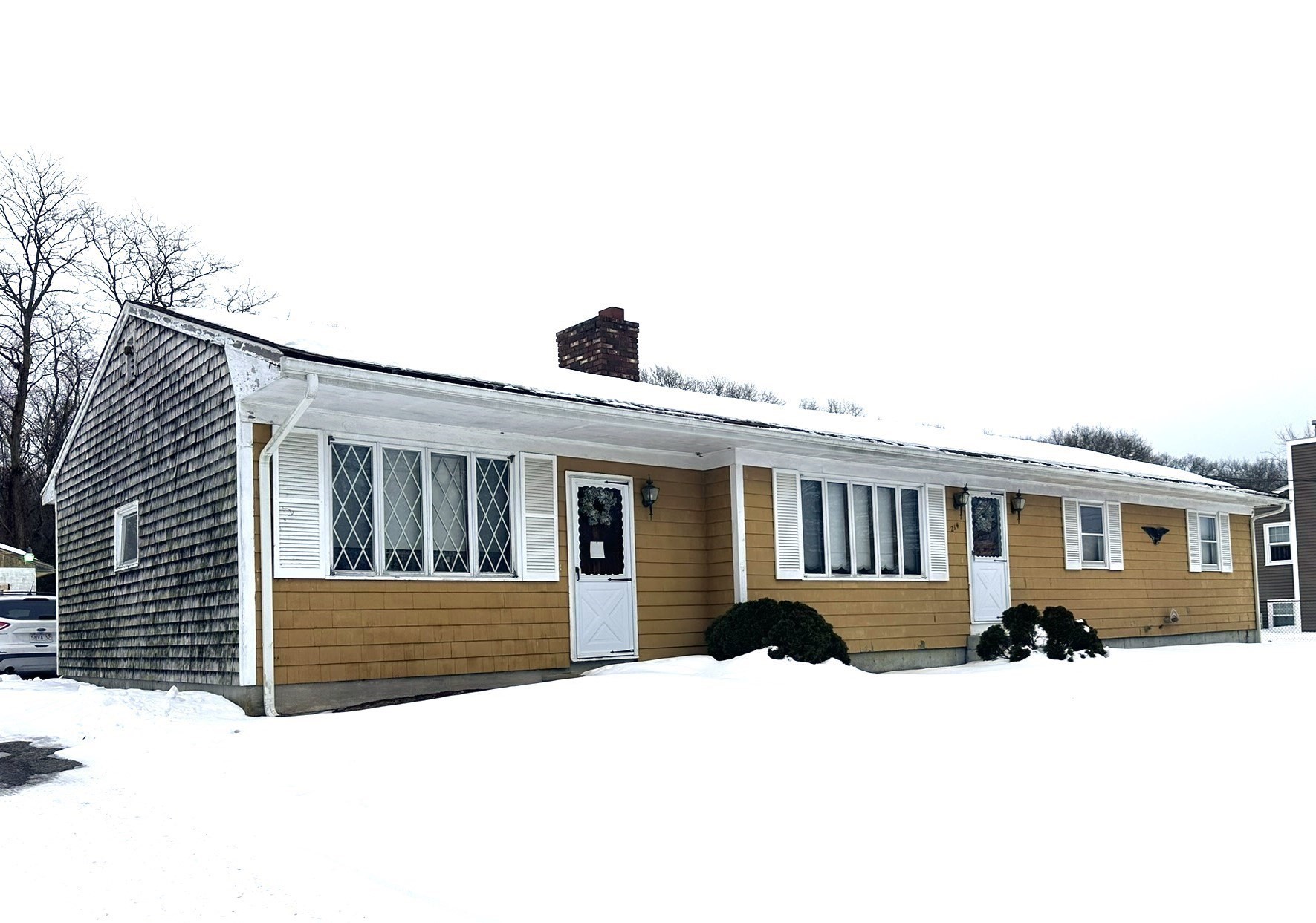 214 Sawdy Dr, Westport, MA 02790