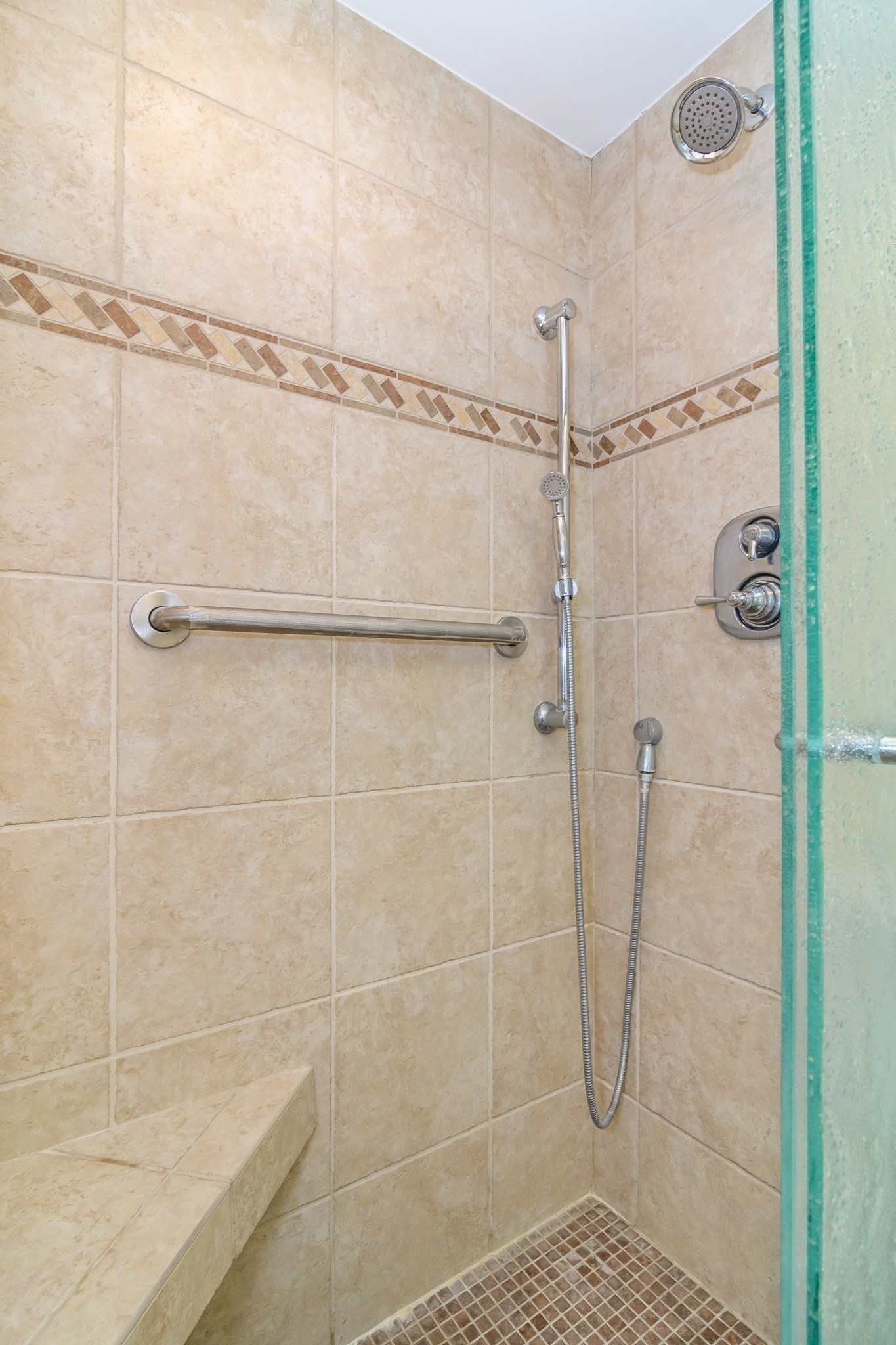 85 Grove St Unit 306, Wellesley, MA 02482 - Image 14