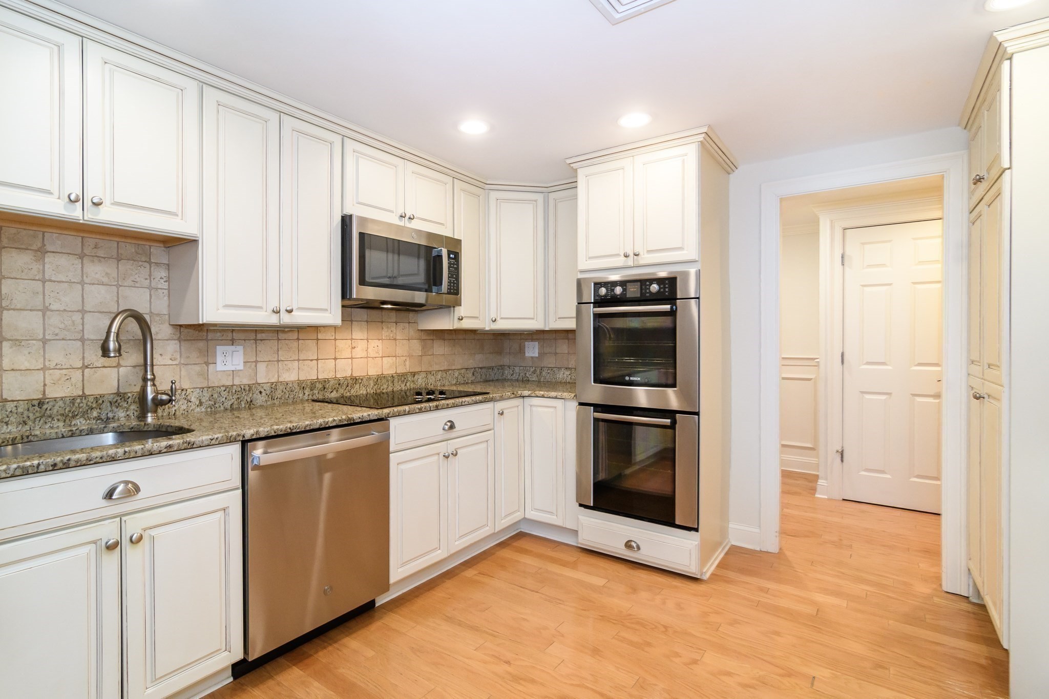 85 Grove St Unit 306, Wellesley, MA 02482 - Image 5