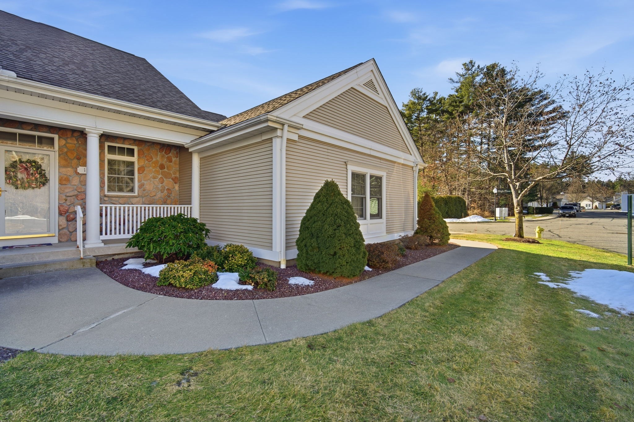 1 Aspen Dr Unit 1, Wilbraham, MA 01095