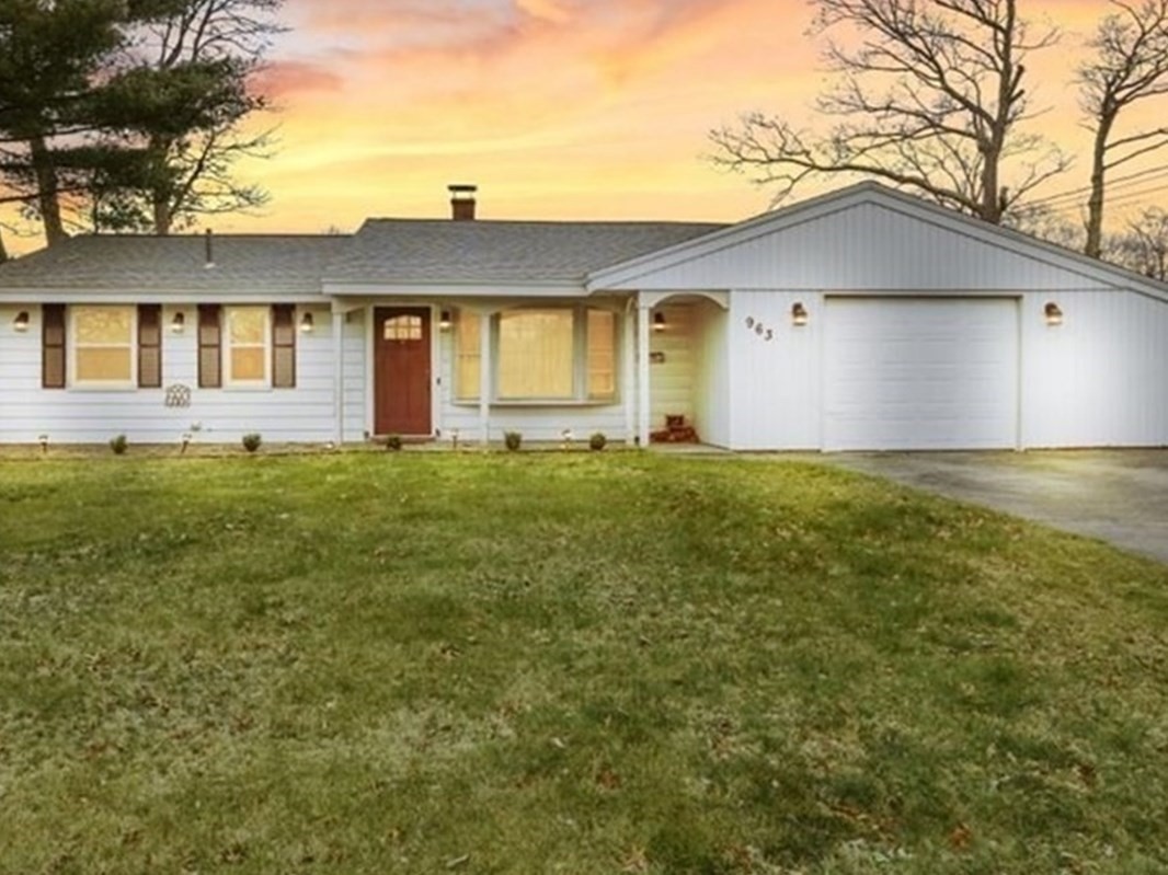 963 Court St., Brockton, MA 02302