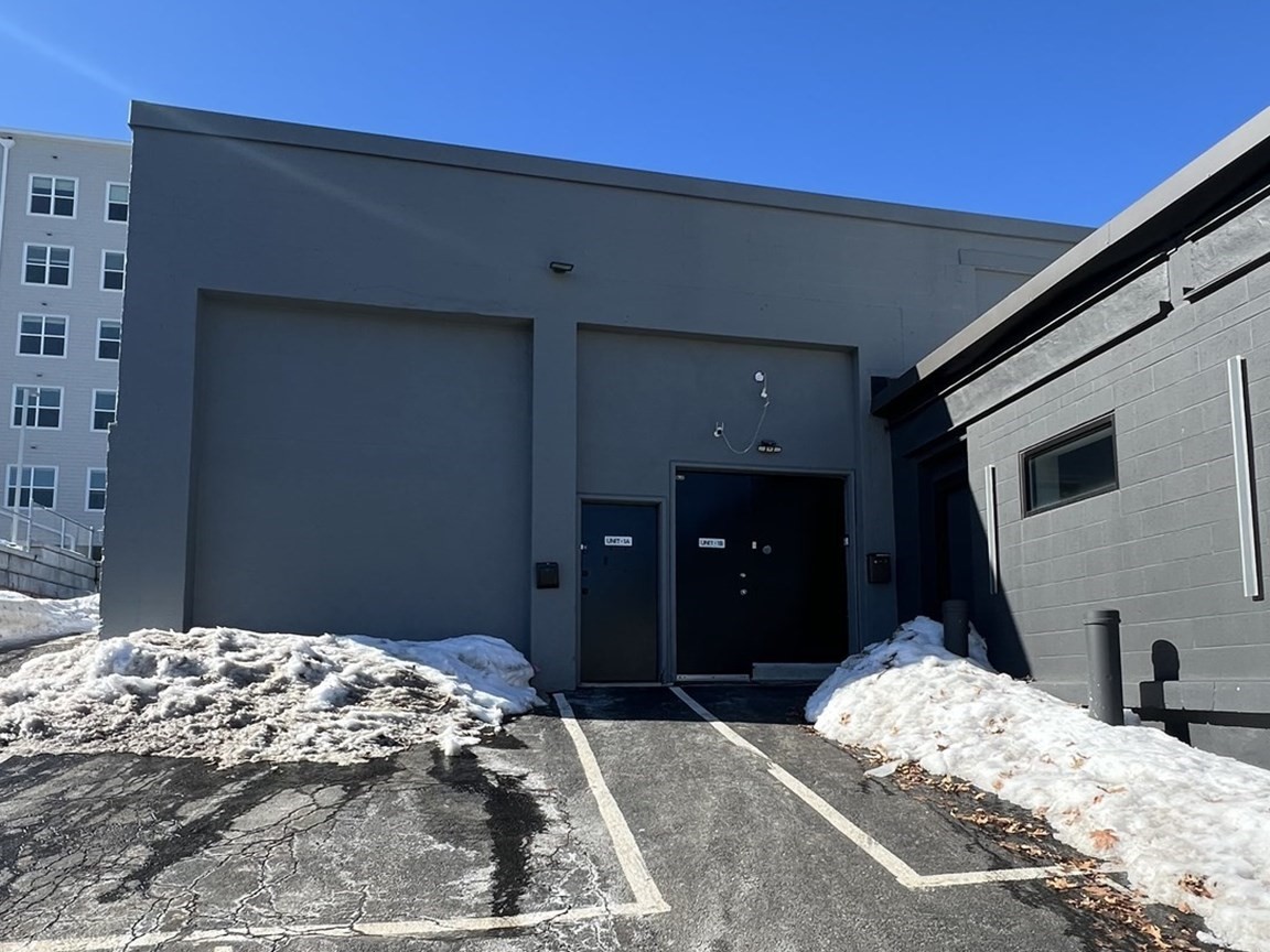 55 Pond Unit 1B, Waltham, MA 02451