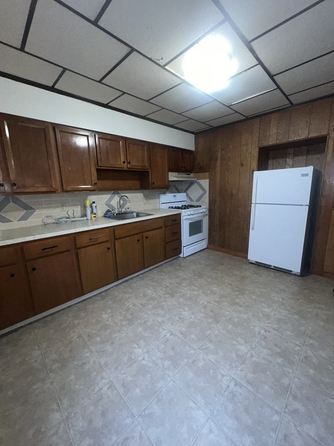 1155 Pleasant Street, Fall River, MA 02723 - Image 20