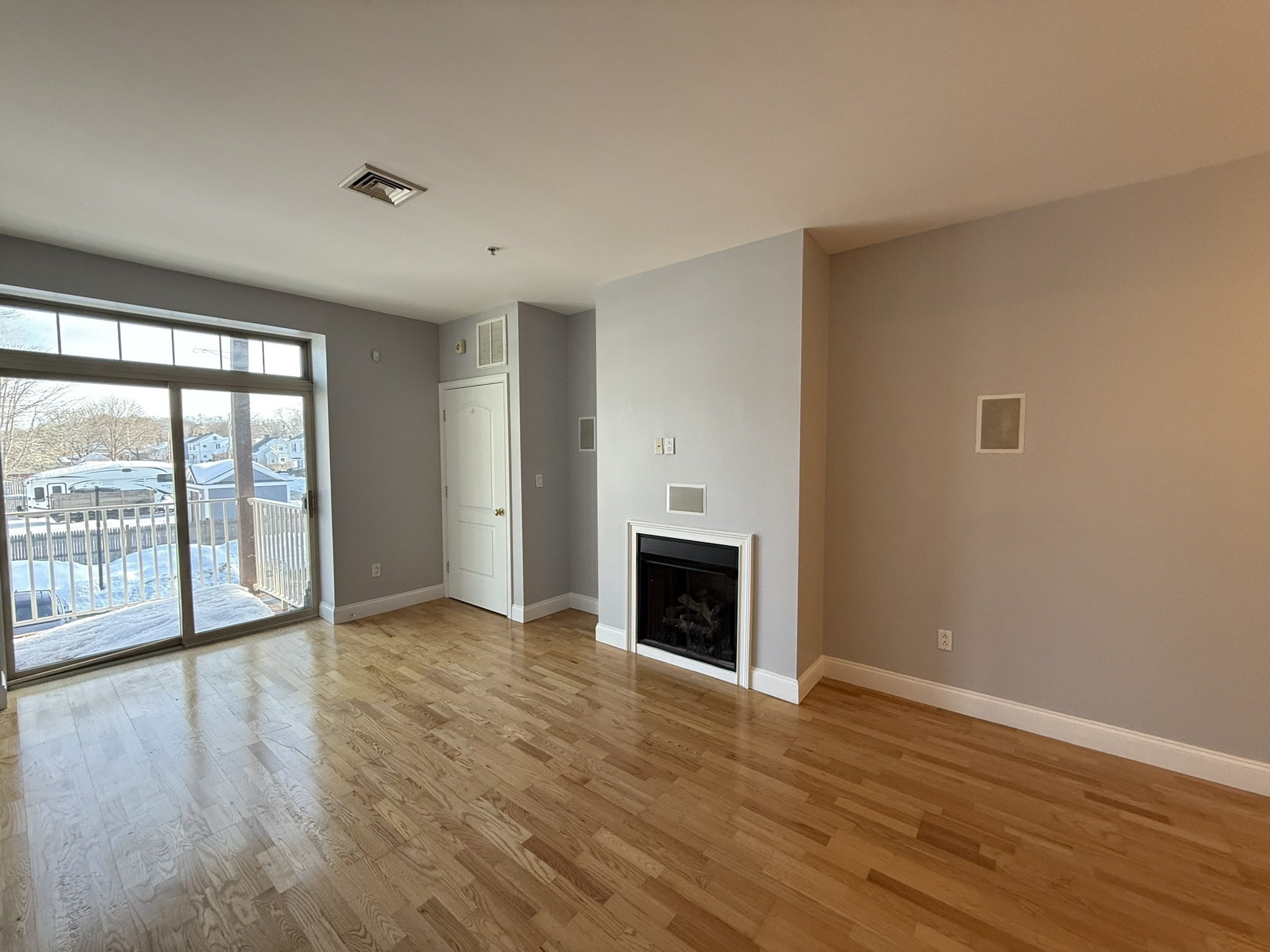40 Heather St Unit 204, Beverly, MA 01915 - Image 4