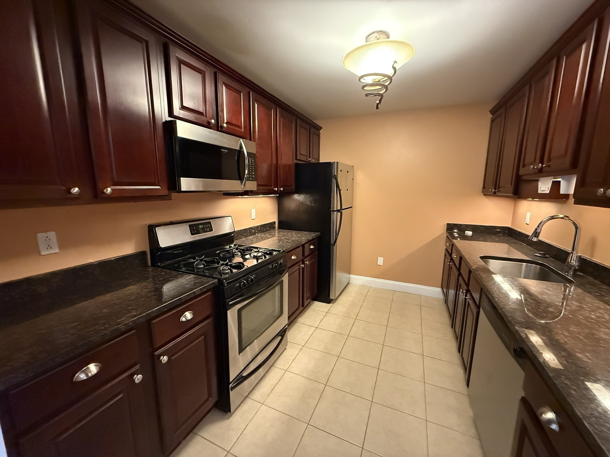 40 Heather St Unit 204, Beverly, MA 01915 - Image 6