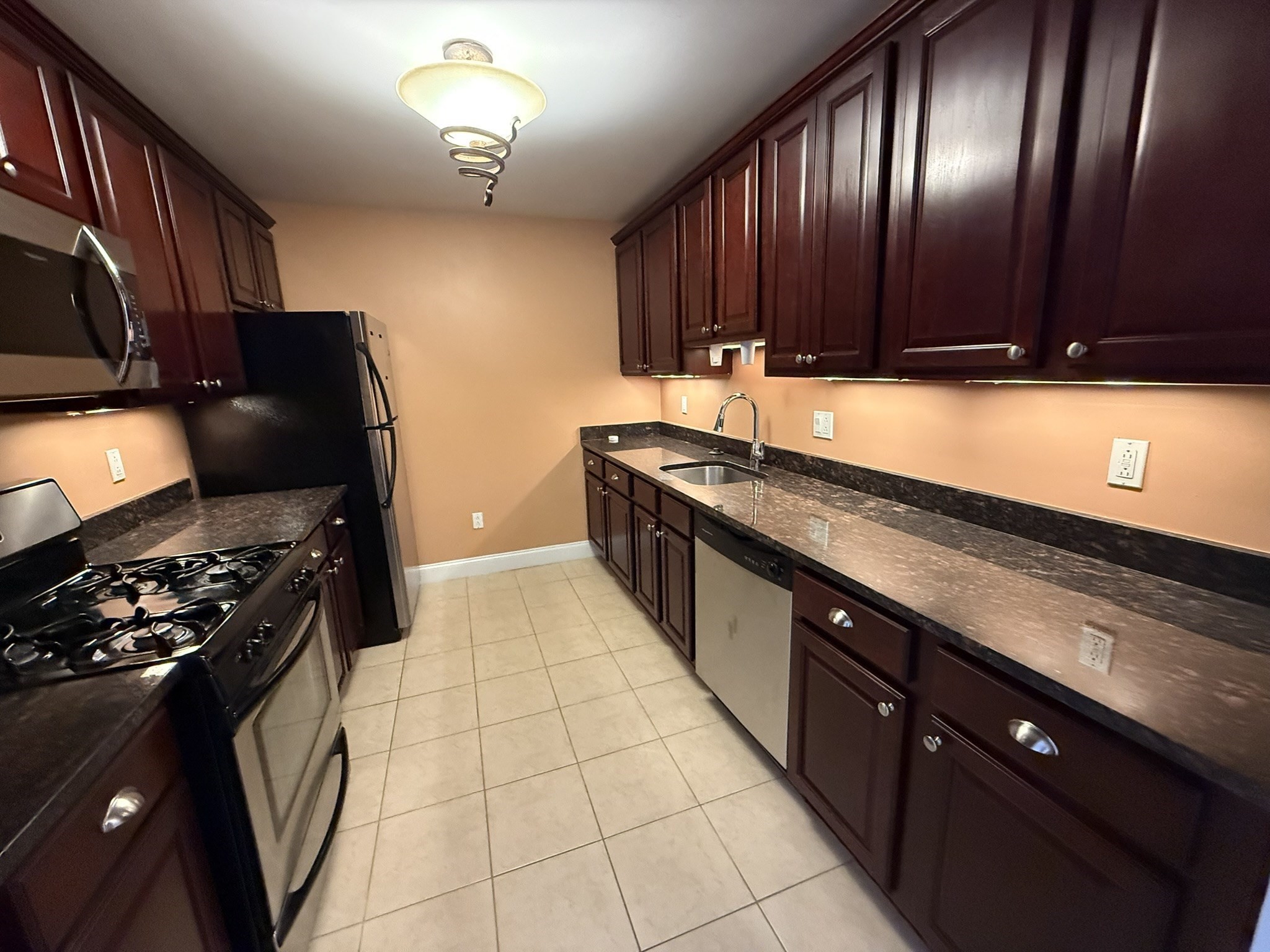 40 Heather St Unit 204, Beverly, MA 01915 - Image 7