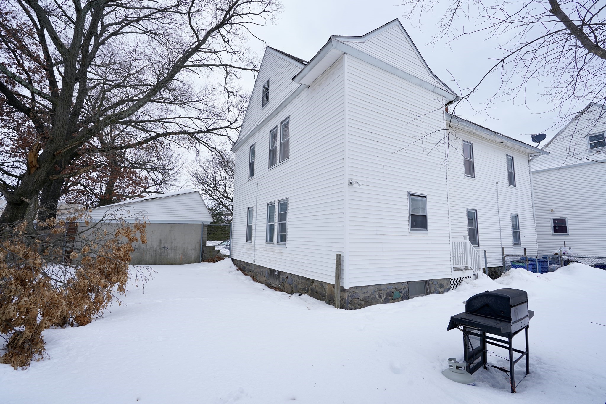 183 Farnham St, Lawrence, MA 01843 - Image 38