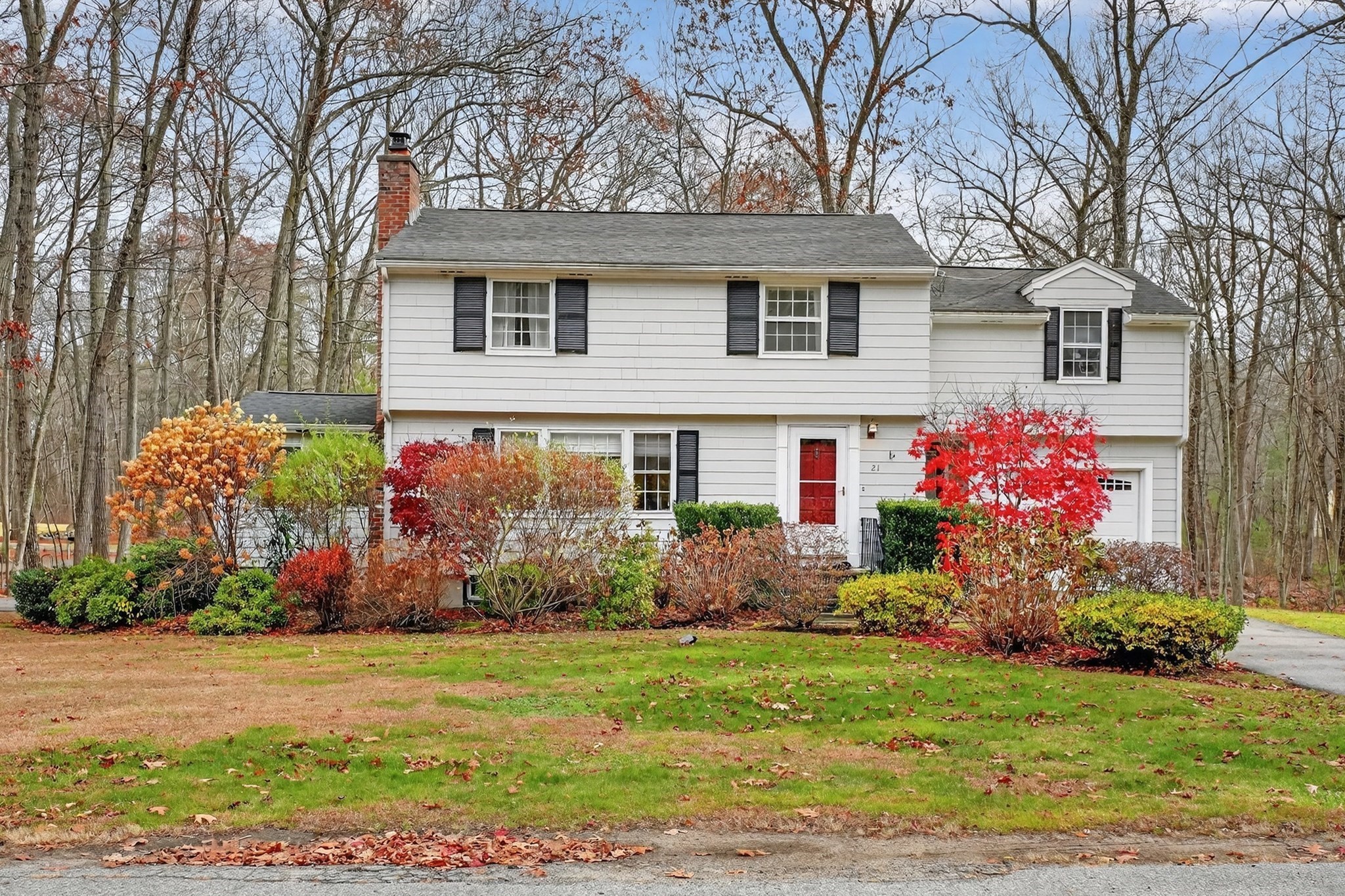 21 Fairbanks Rd, Chelmsford, MA 01824