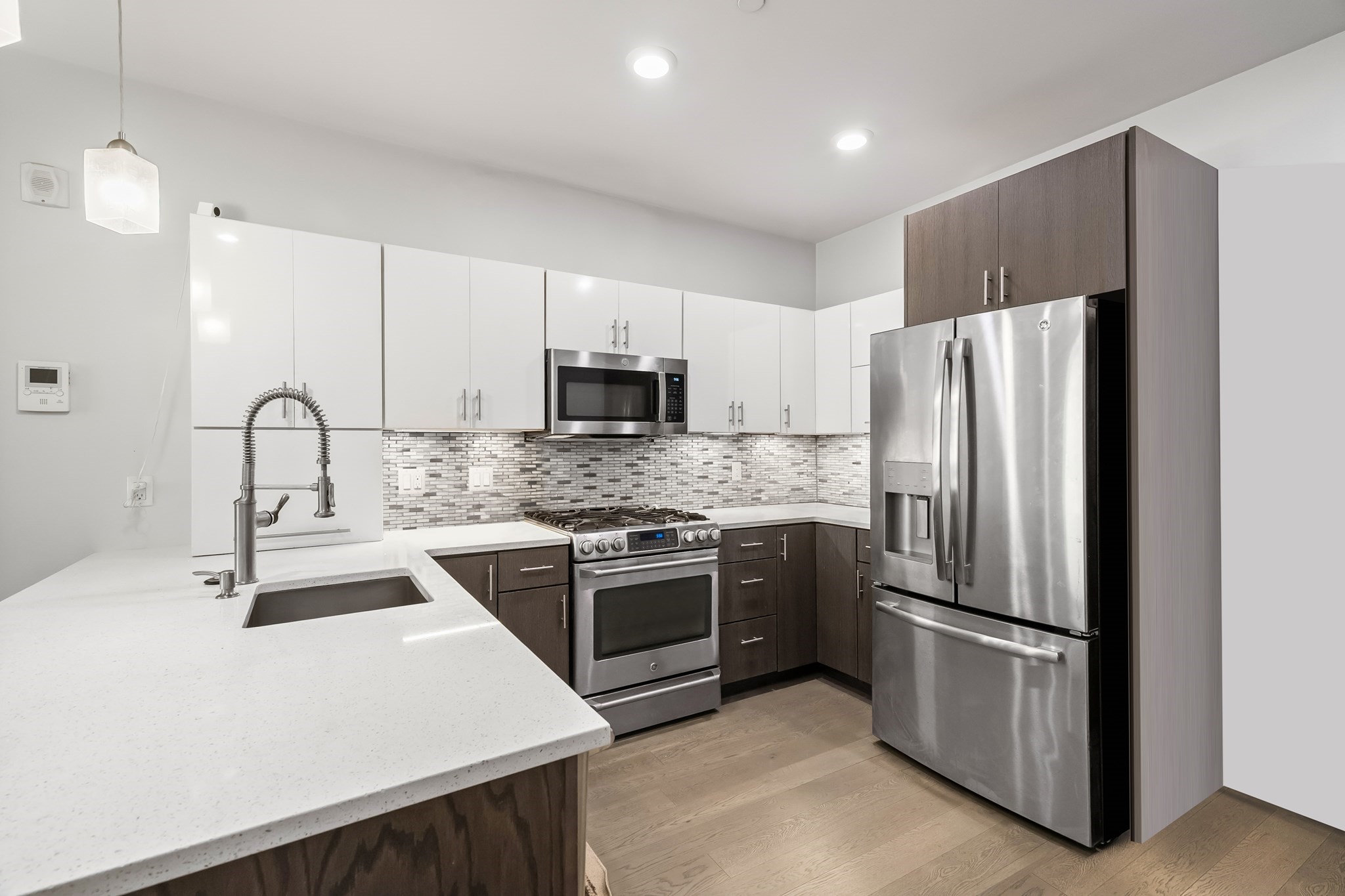 18 Cliveden Unit 406W, Quincy, MA 02169