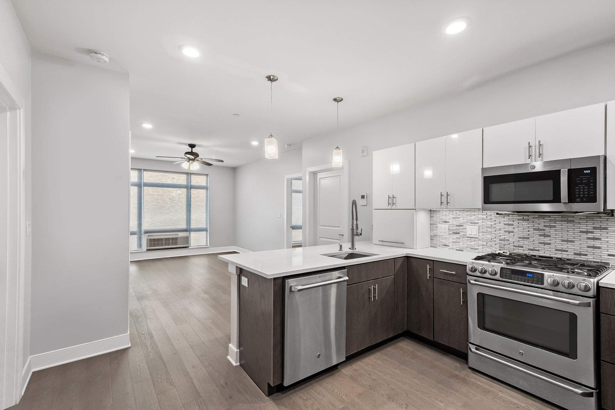 18 Cliveden Unit 406W, Quincy, MA 02169 - Image 3