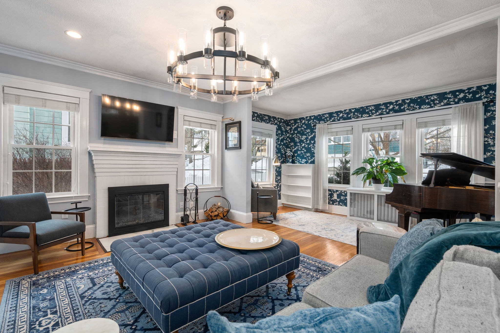 10 Grayson St, Dorchester, Boston, MA 02124