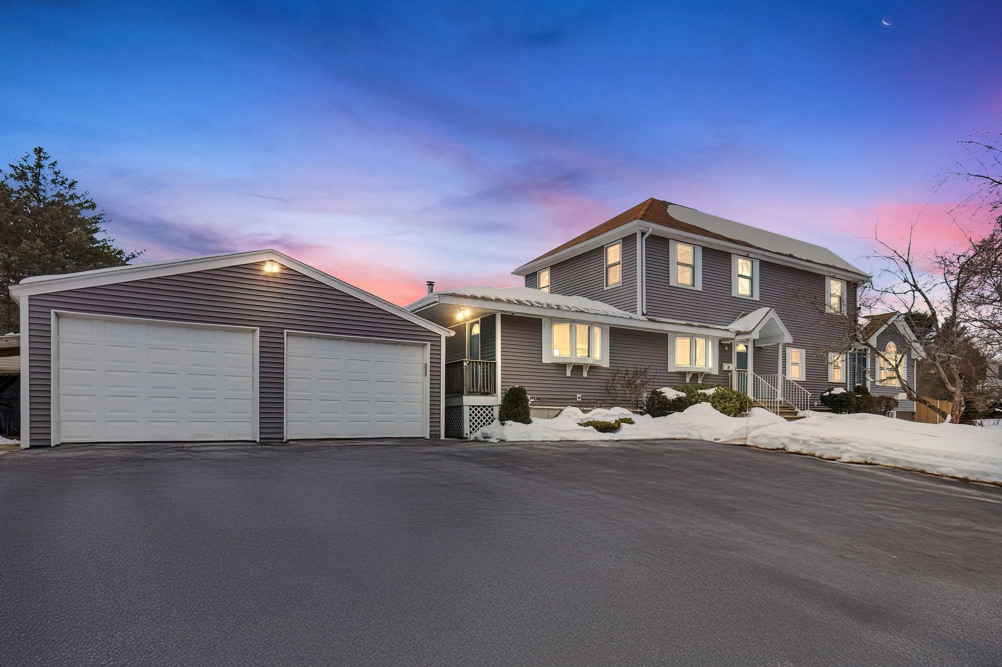 40 Glen Dr, Peabody, MA 01960