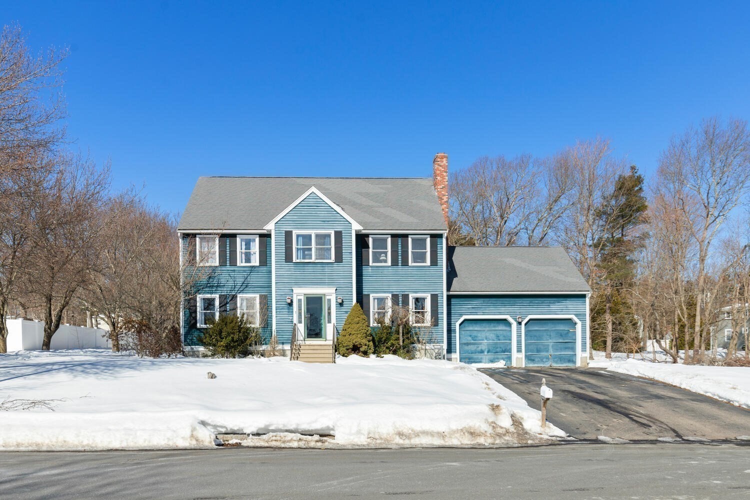 1 Maura Elizabeth Ln, Foxboro, MA 02035